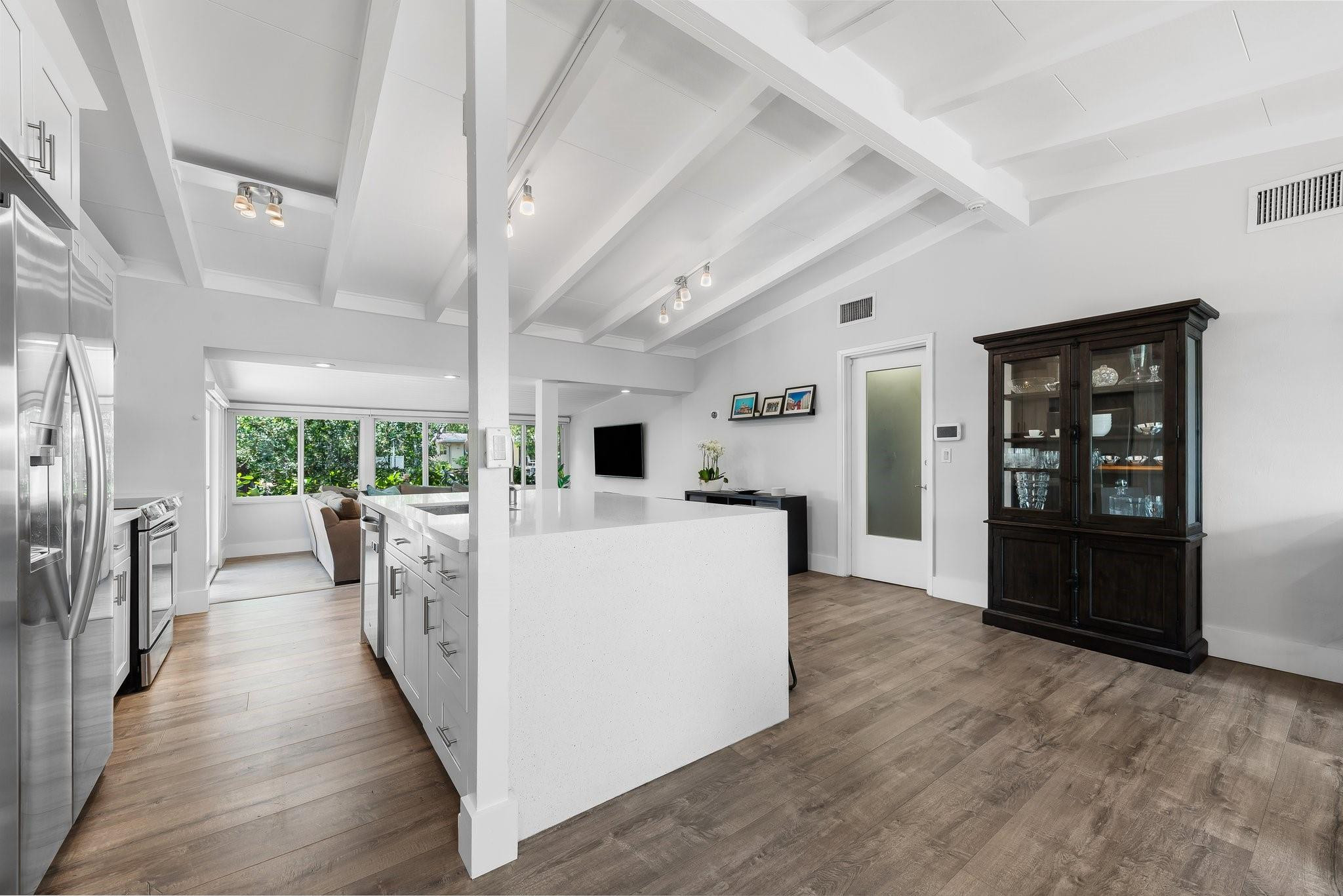 1519 SW 18th Ave