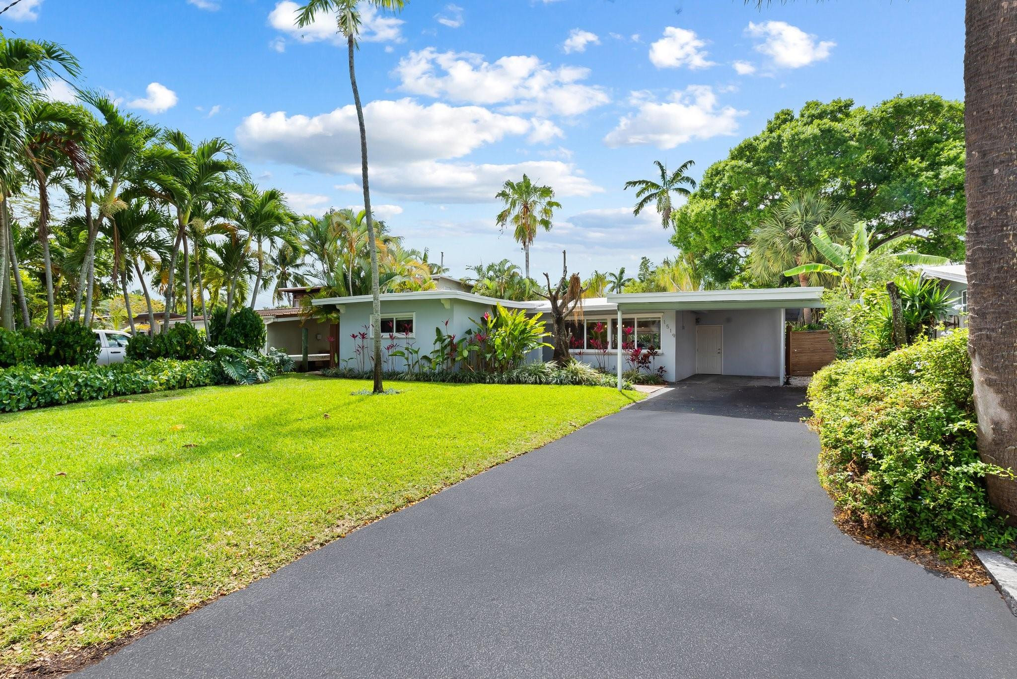 1519 SW 18th Ave