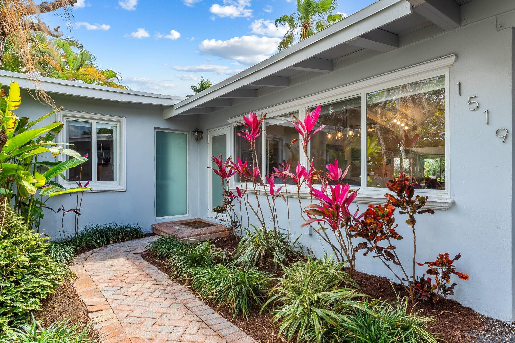 1519 SW 18th Ave