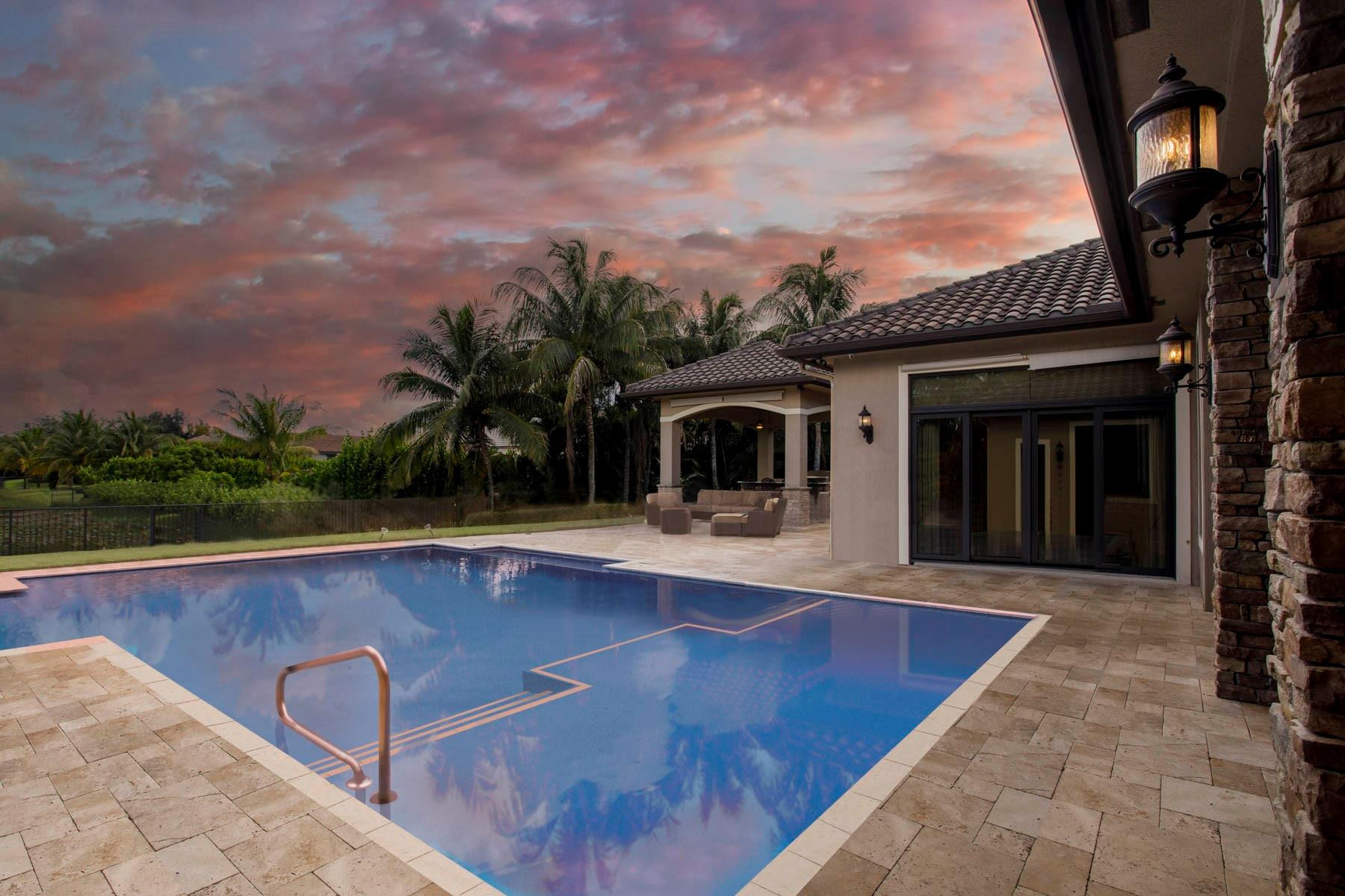 10500 N Camelot Cir