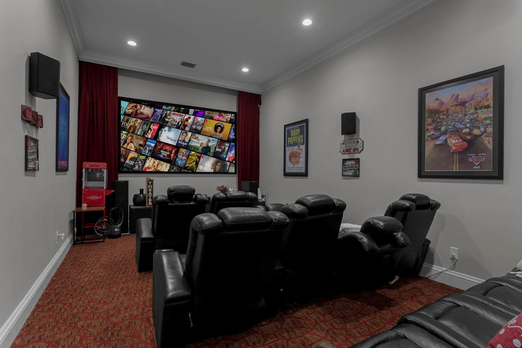 10500 N Camelot Cir