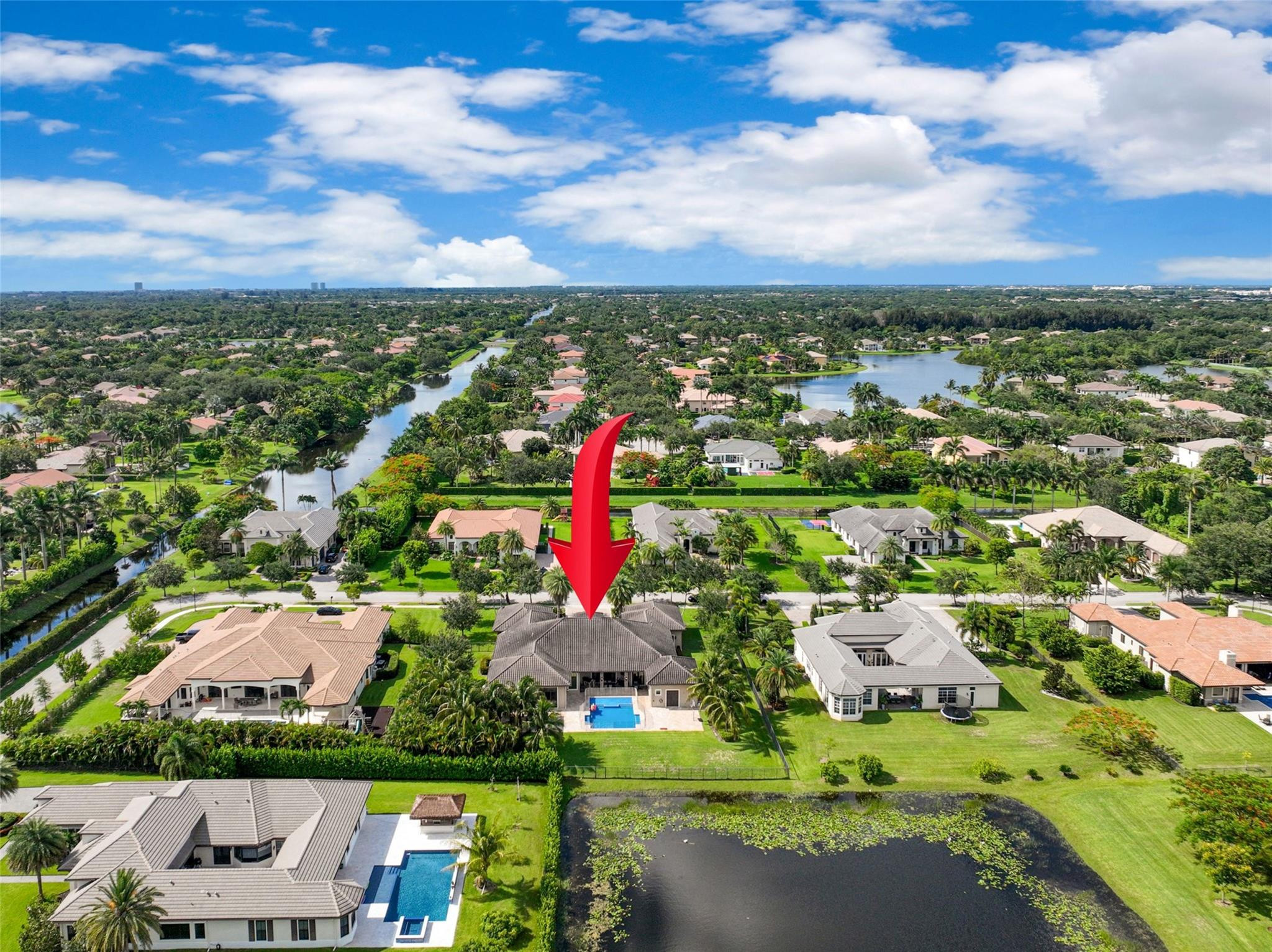10500 N Camelot Cir