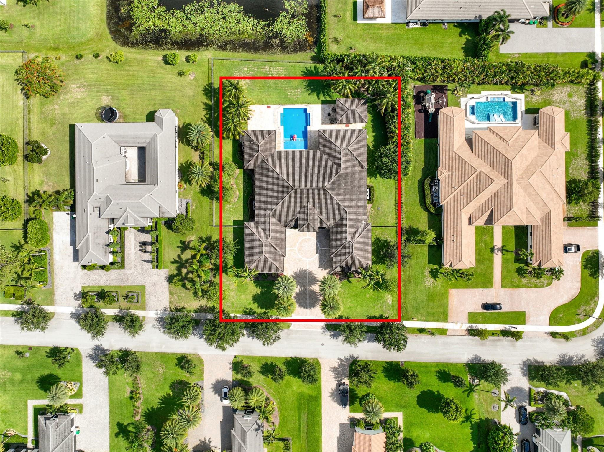 10500 N Camelot Cir