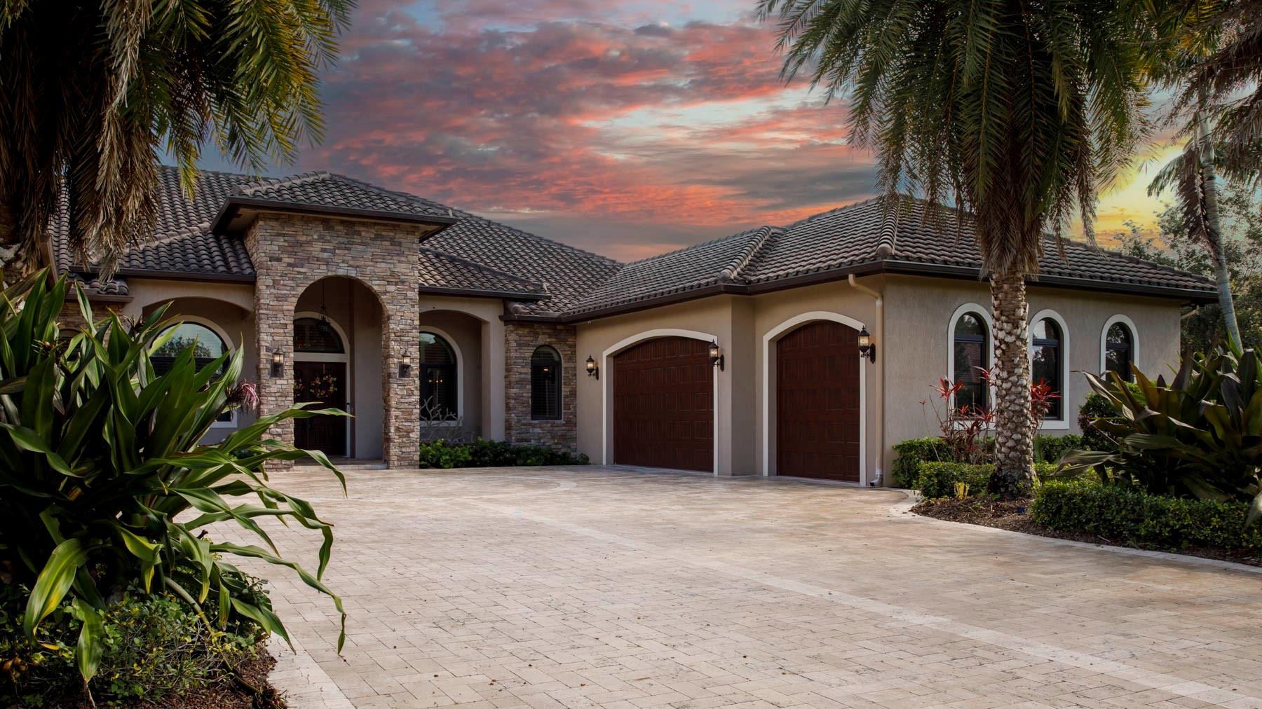 10500 N Camelot Cir