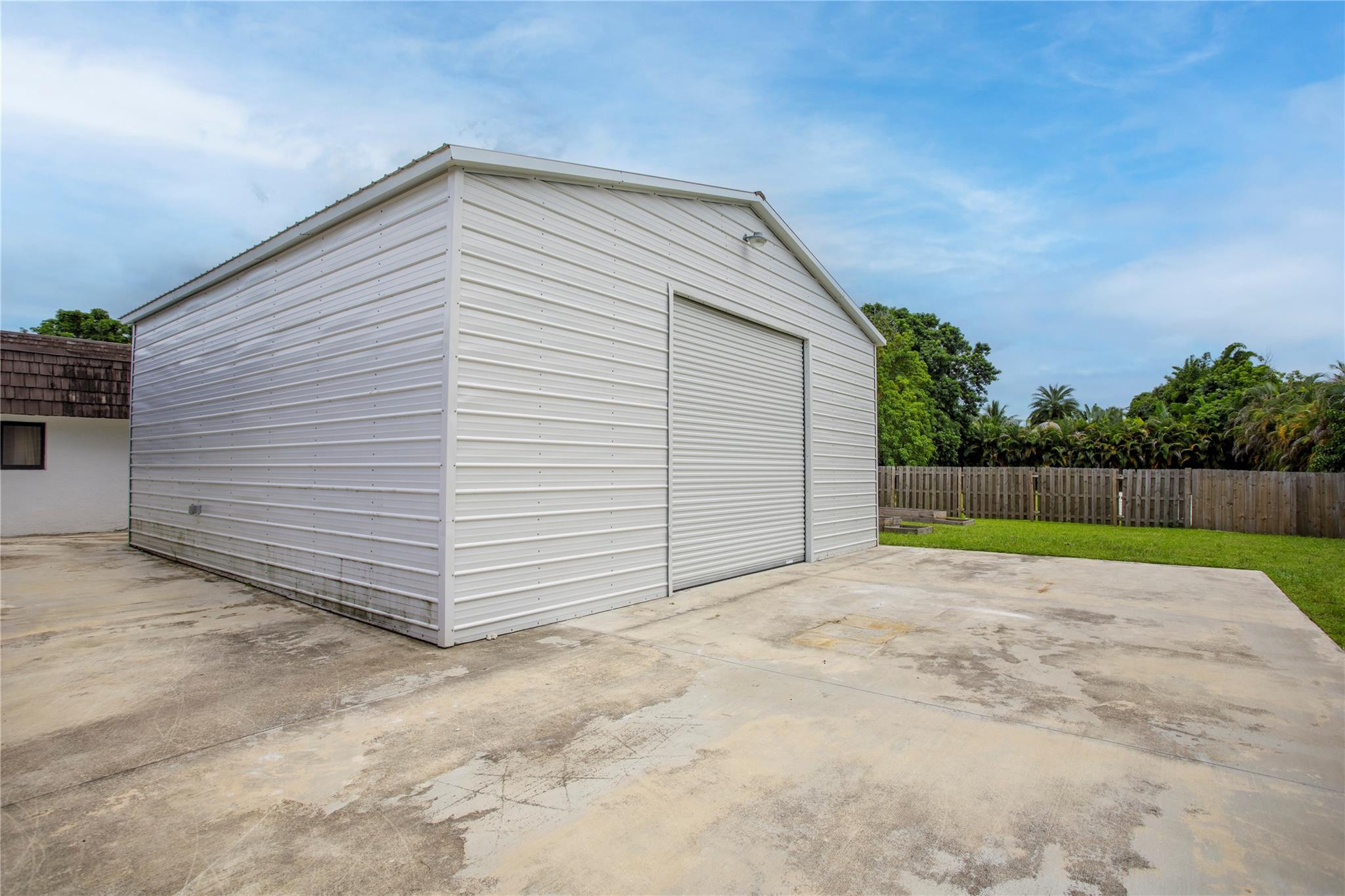 11840 NW 12th St