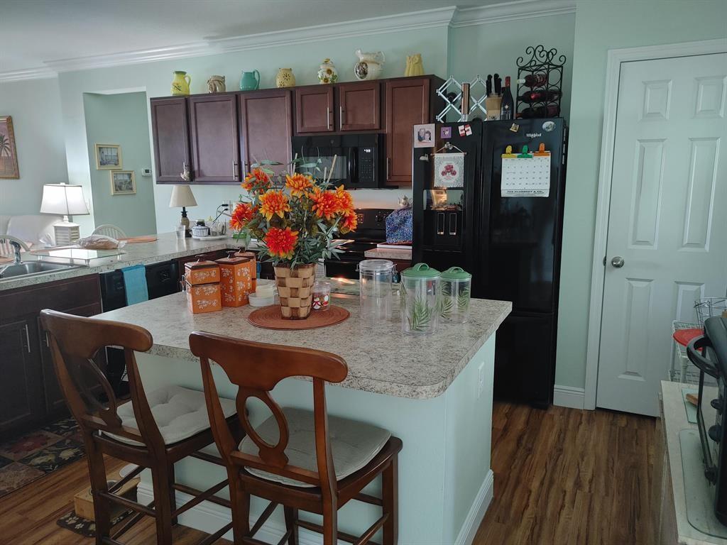 5357 Oakland Lake Cir