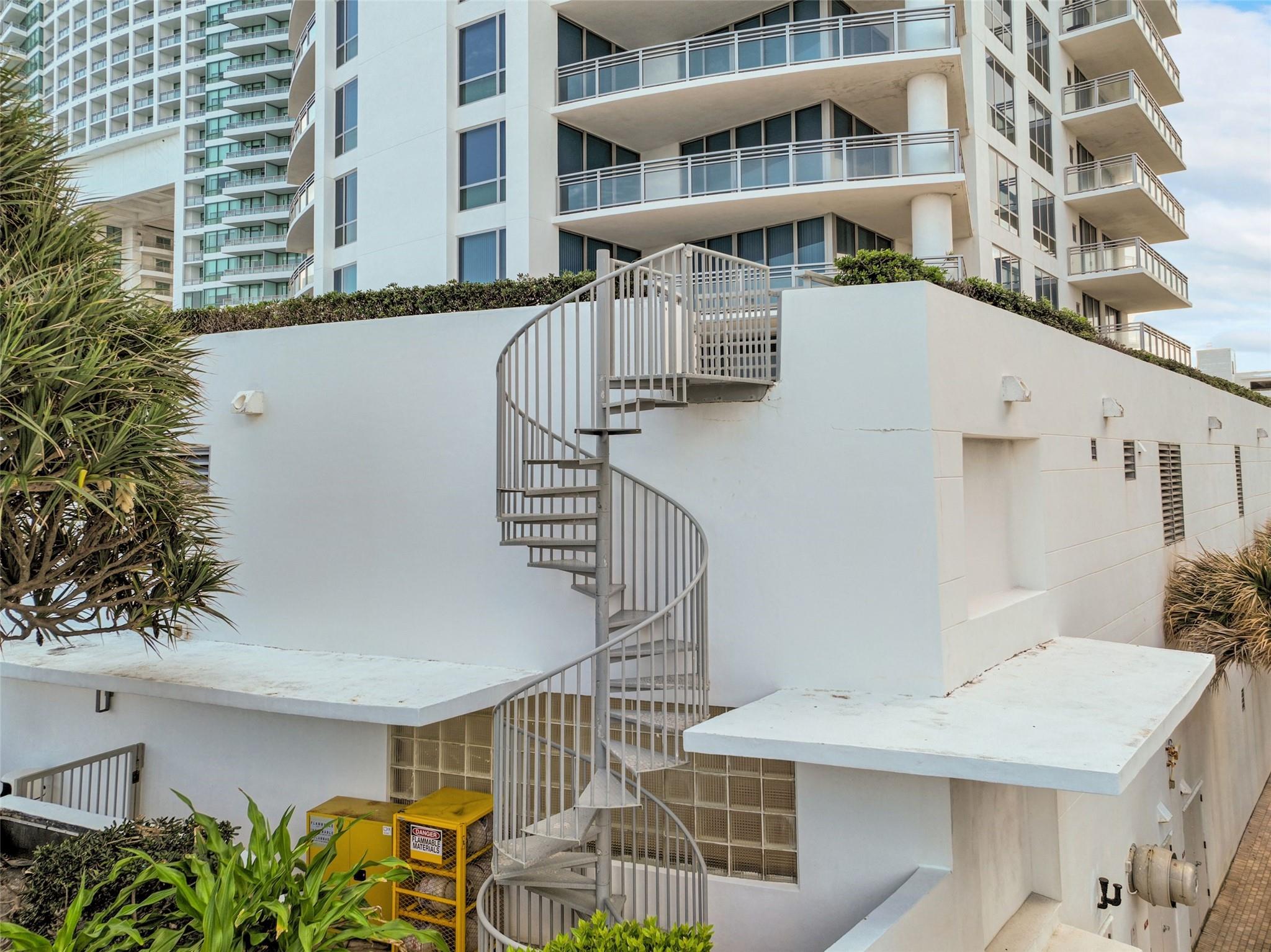 3535 S Ocean Dr 402