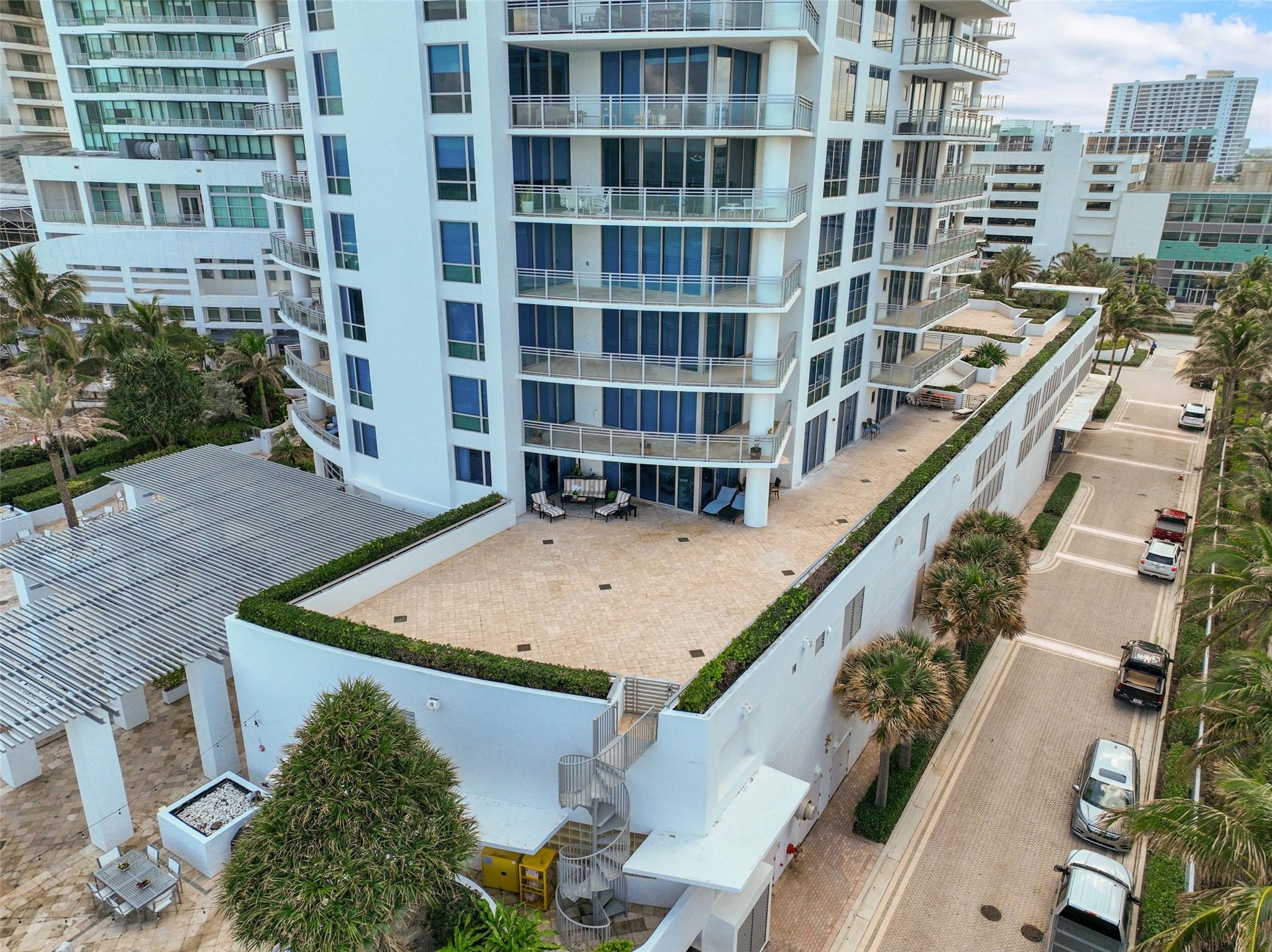 3535 S Ocean Dr 402