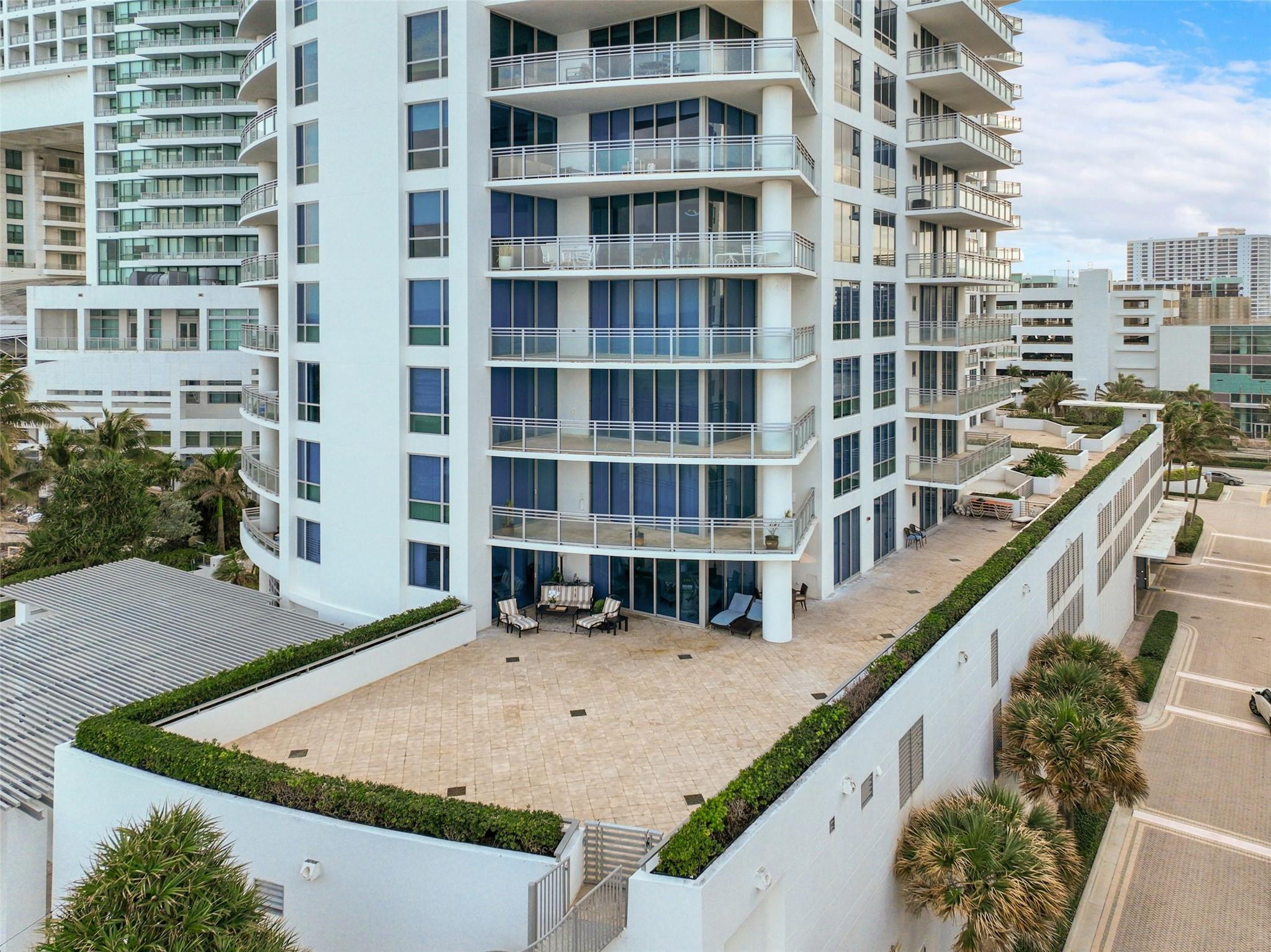 3535 S Ocean Dr 402