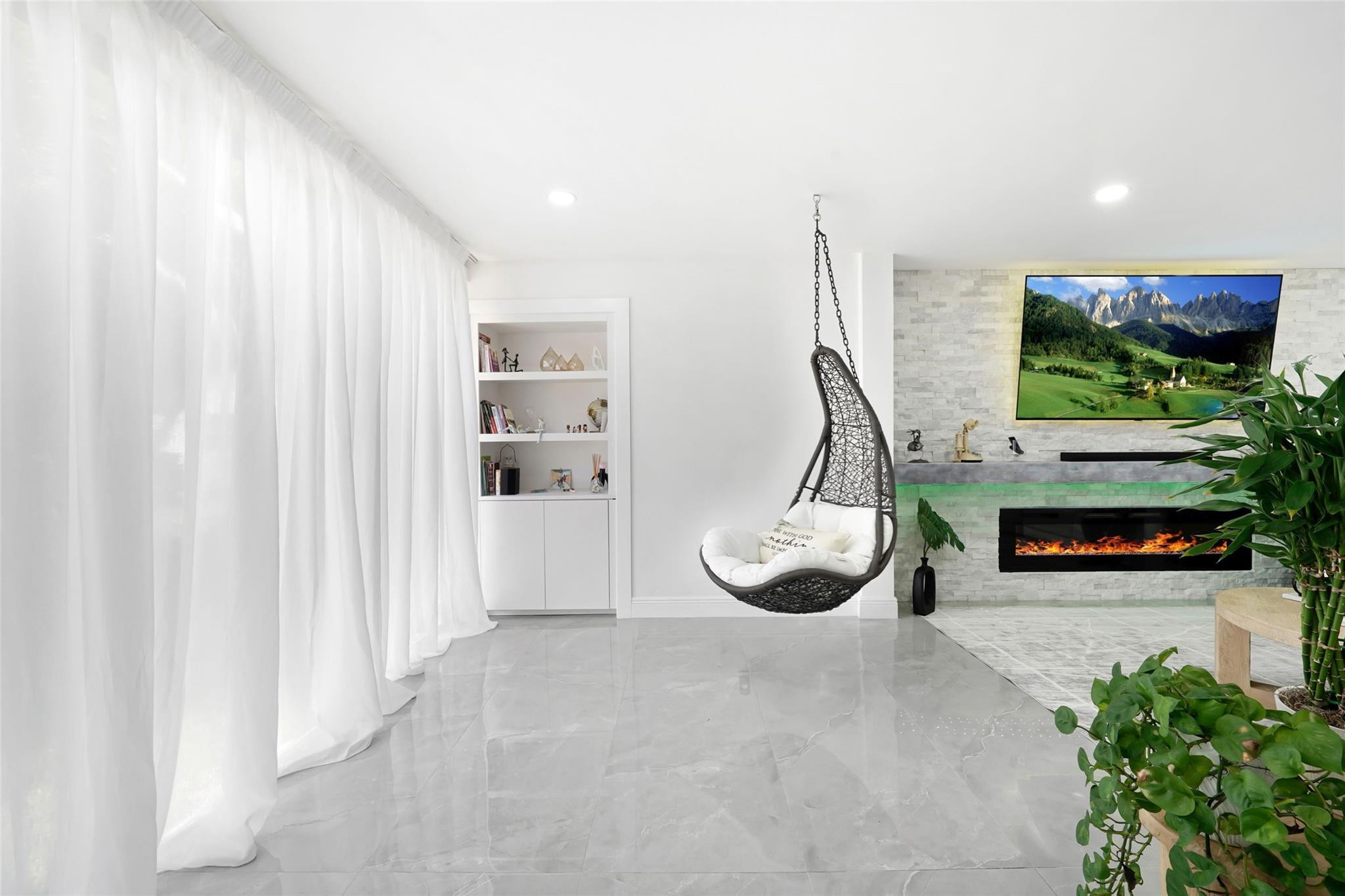 3559 Magellan Cir 326-2