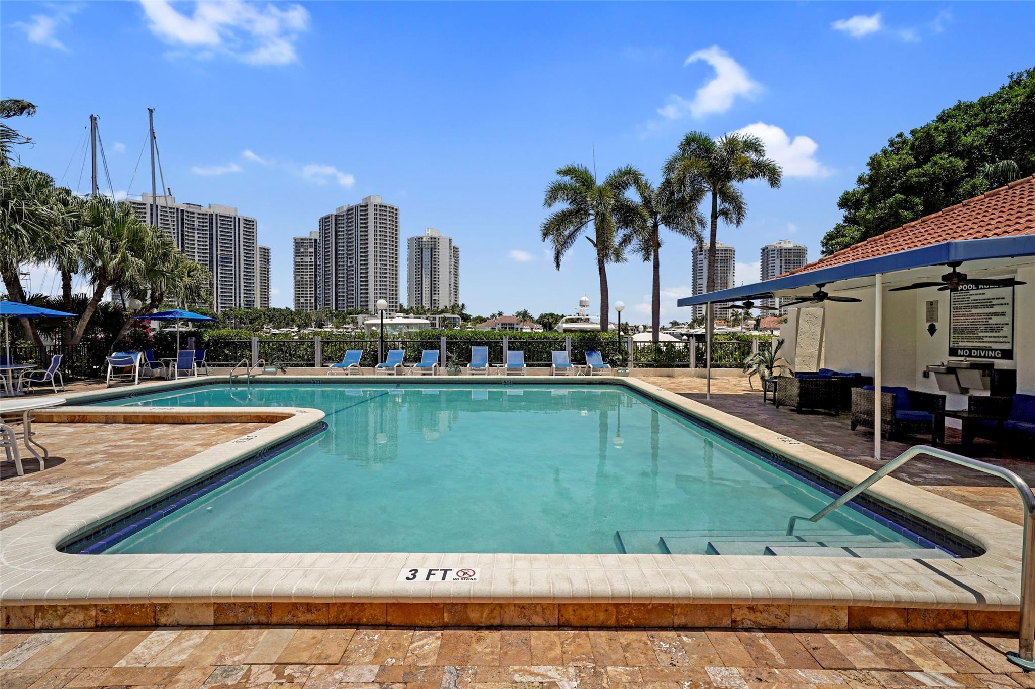 3559 Magellan Cir 326-2