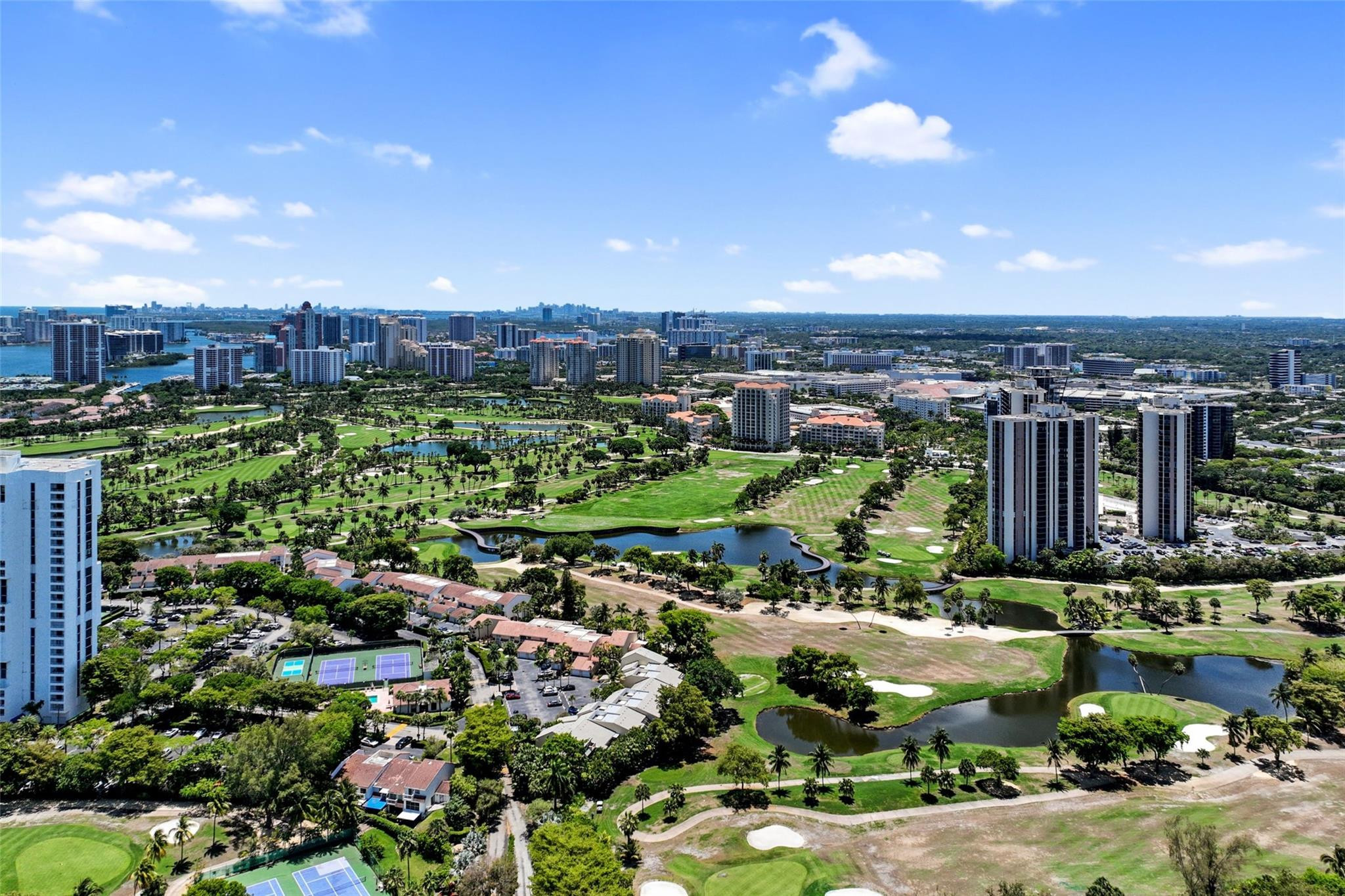 3559 Magellan Cir 326-2