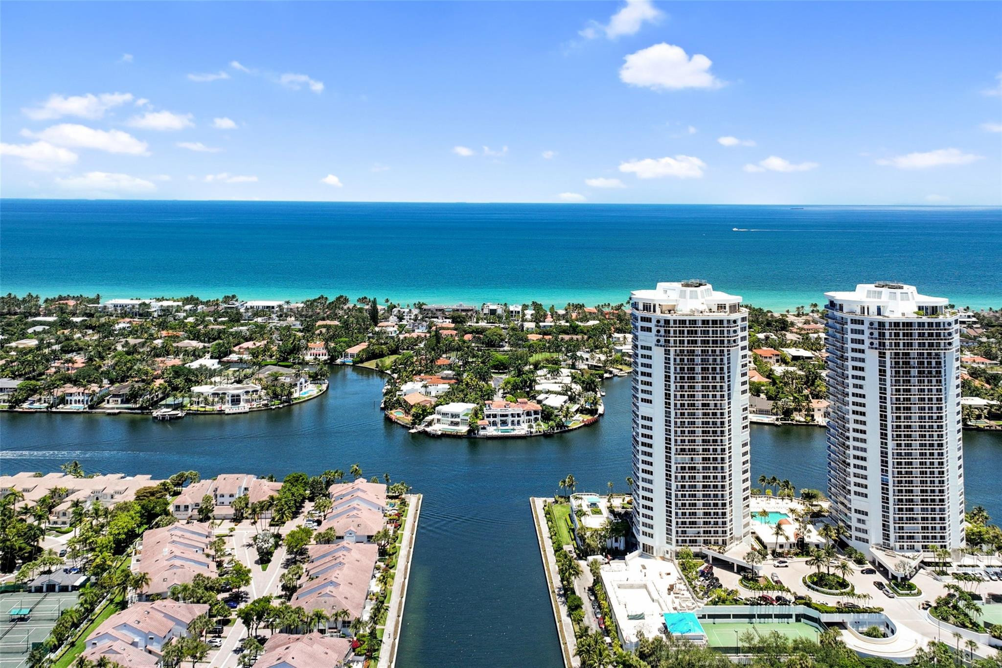 3559 Magellan Cir 326-2
