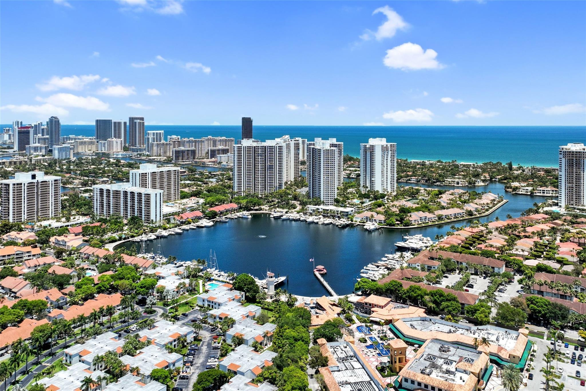 3559 Magellan Cir 326-2