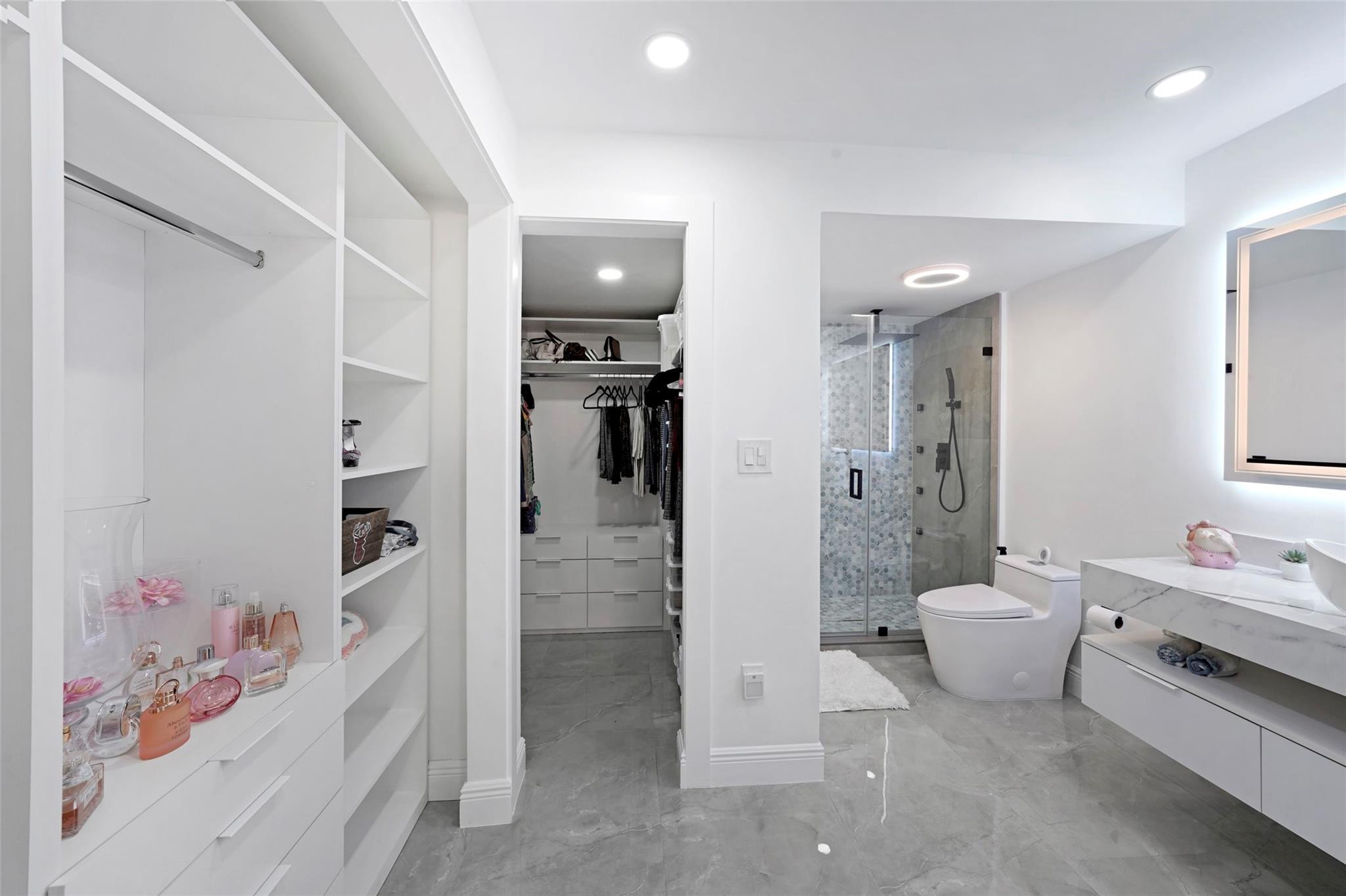 3559 Magellan Cir 326-2