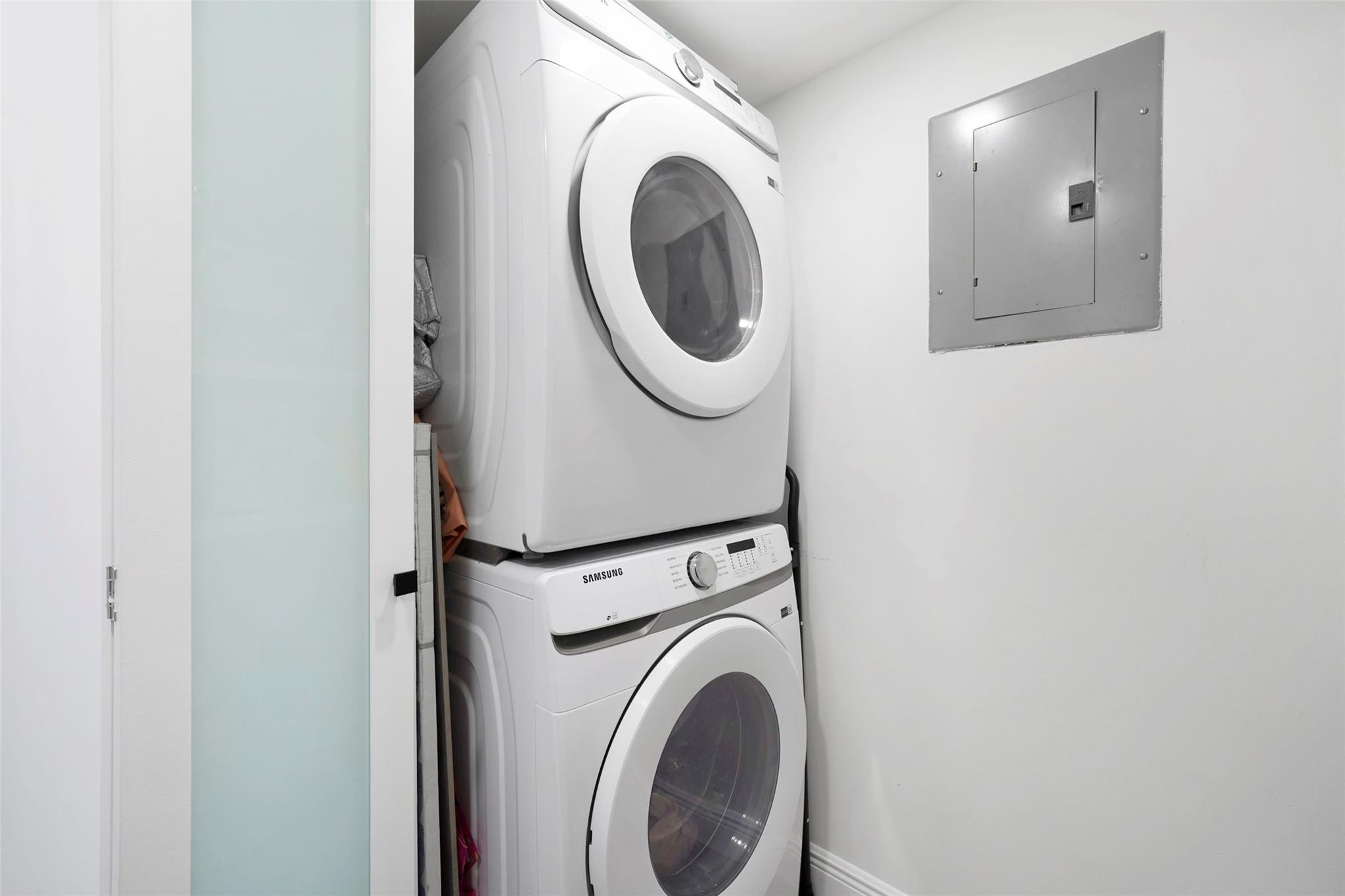 3559 Magellan Cir 326-2