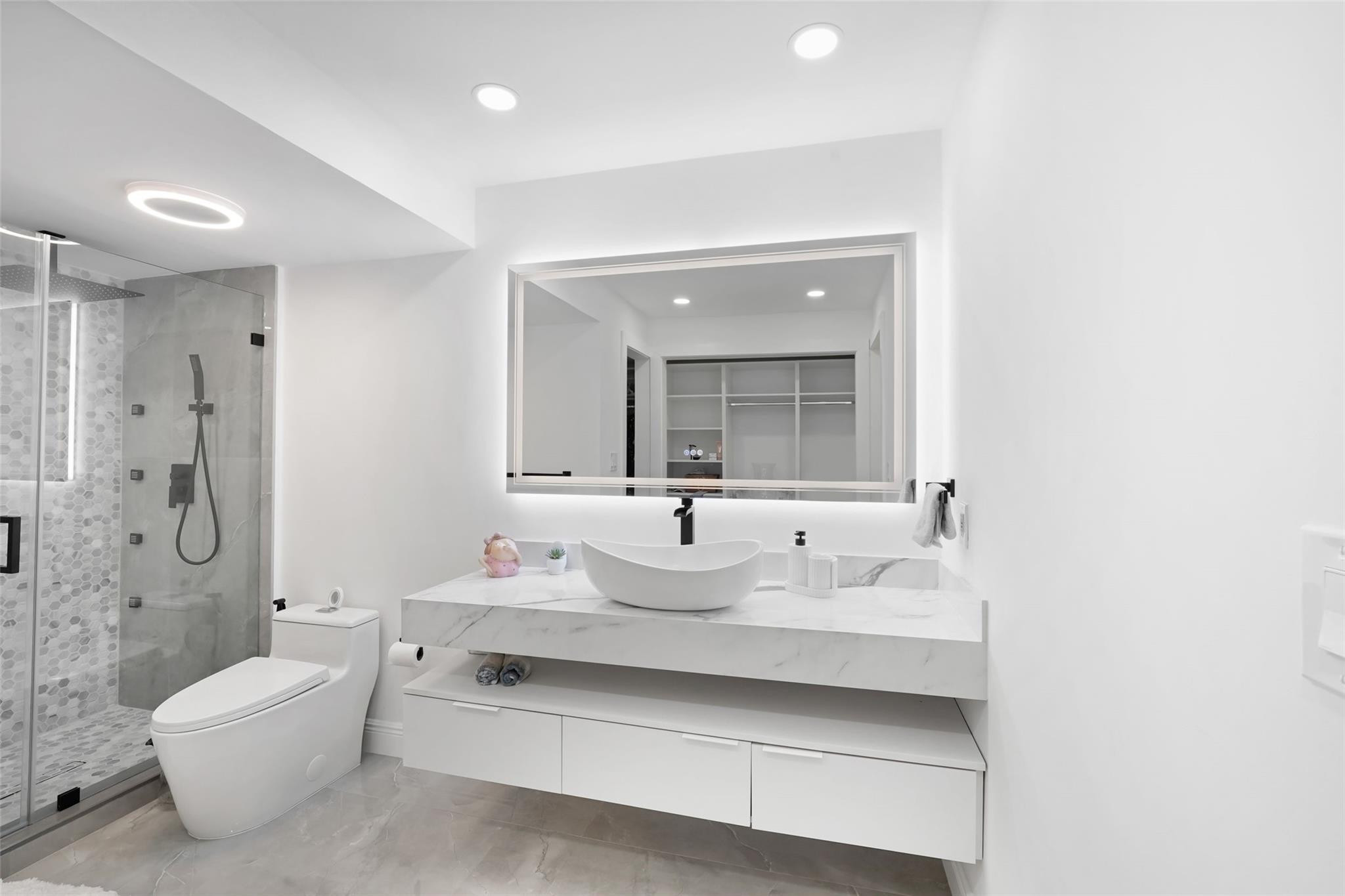 3559 Magellan Cir 326-2