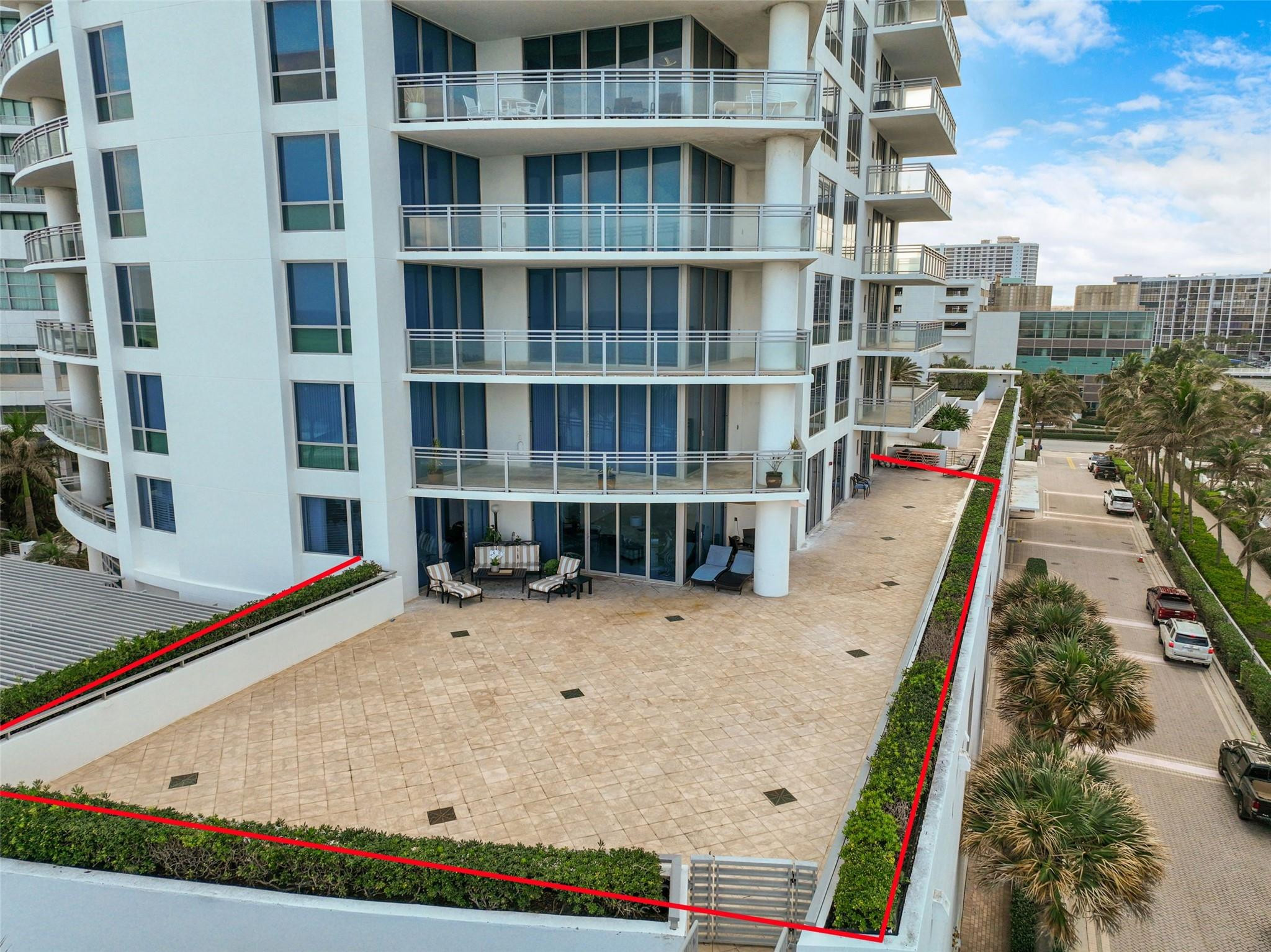 3535 S Ocean Dr 402