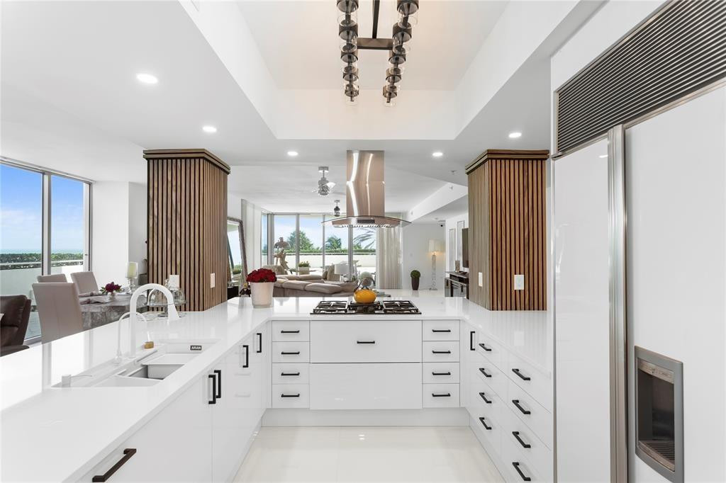 3535 S Ocean Dr 402