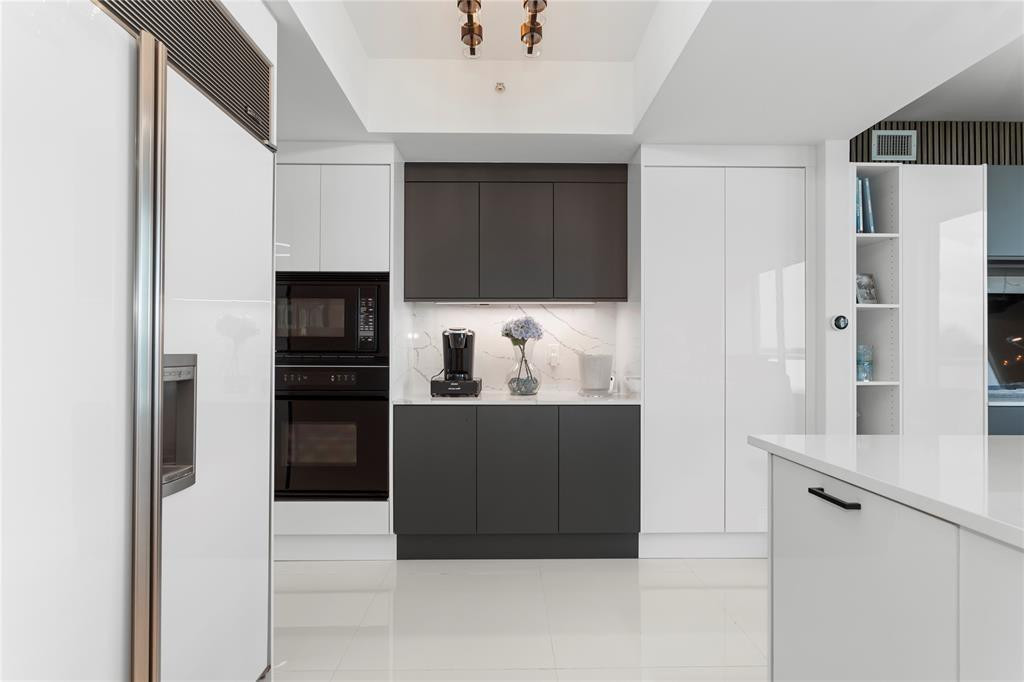 3535 S Ocean Dr 402
