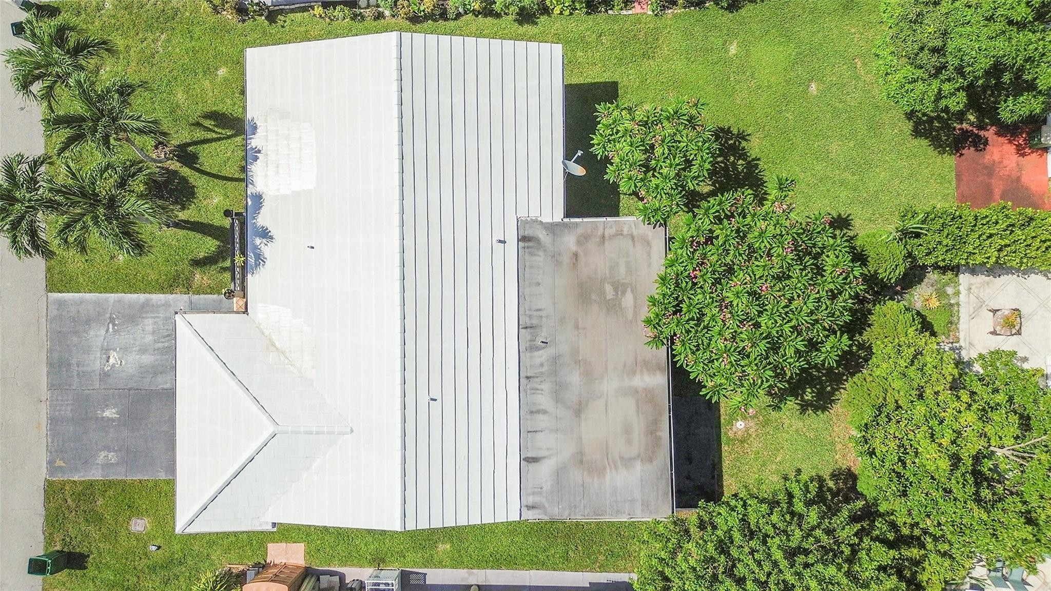 5811 NW 84th Ave