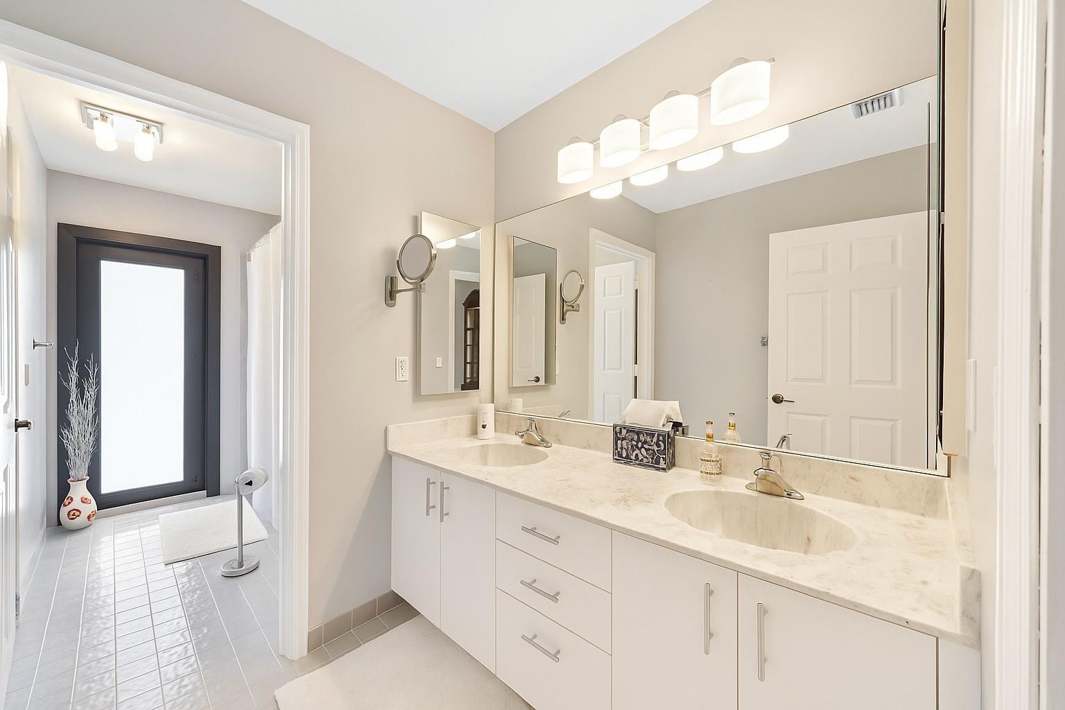 4150 SW 106th Ter