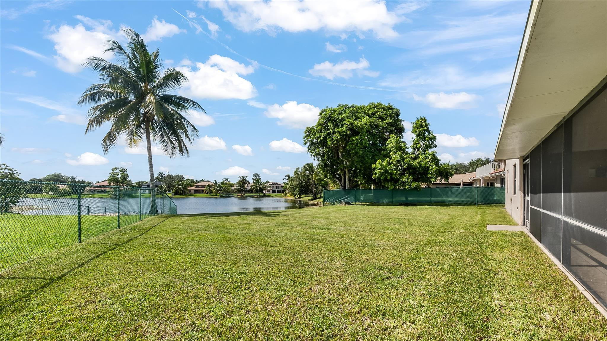 15600 Huntridge Rd
