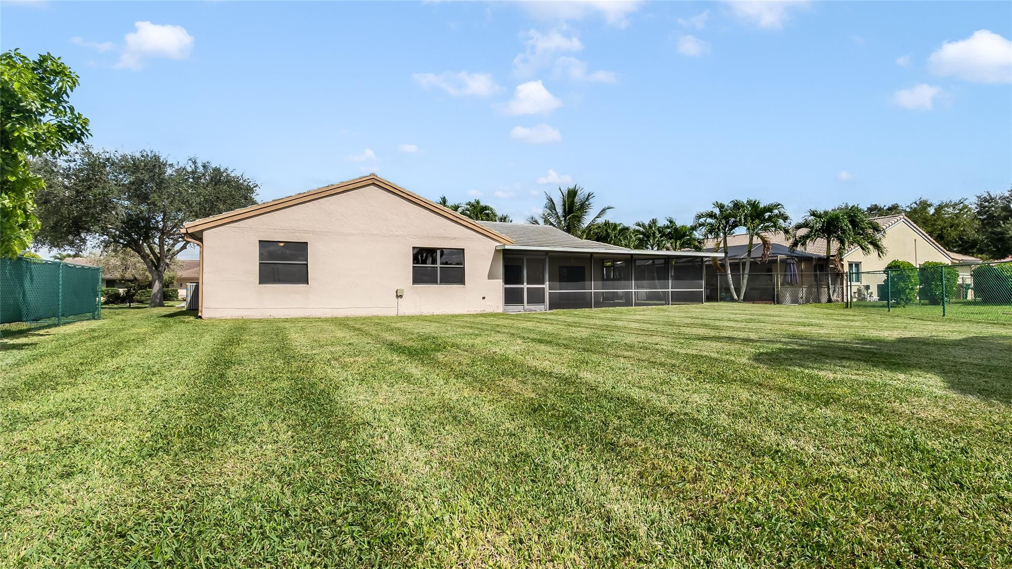 15600 Huntridge Rd