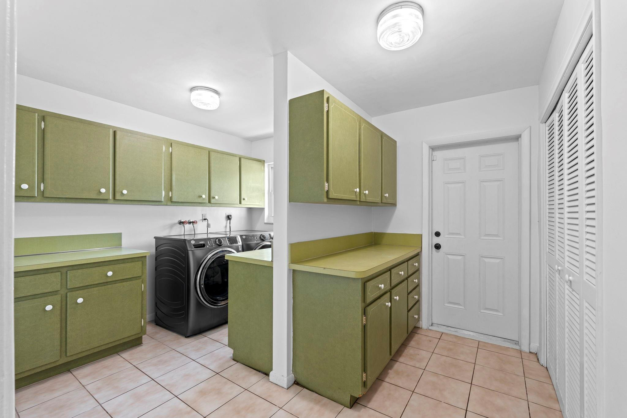 640 SW 74th Ter