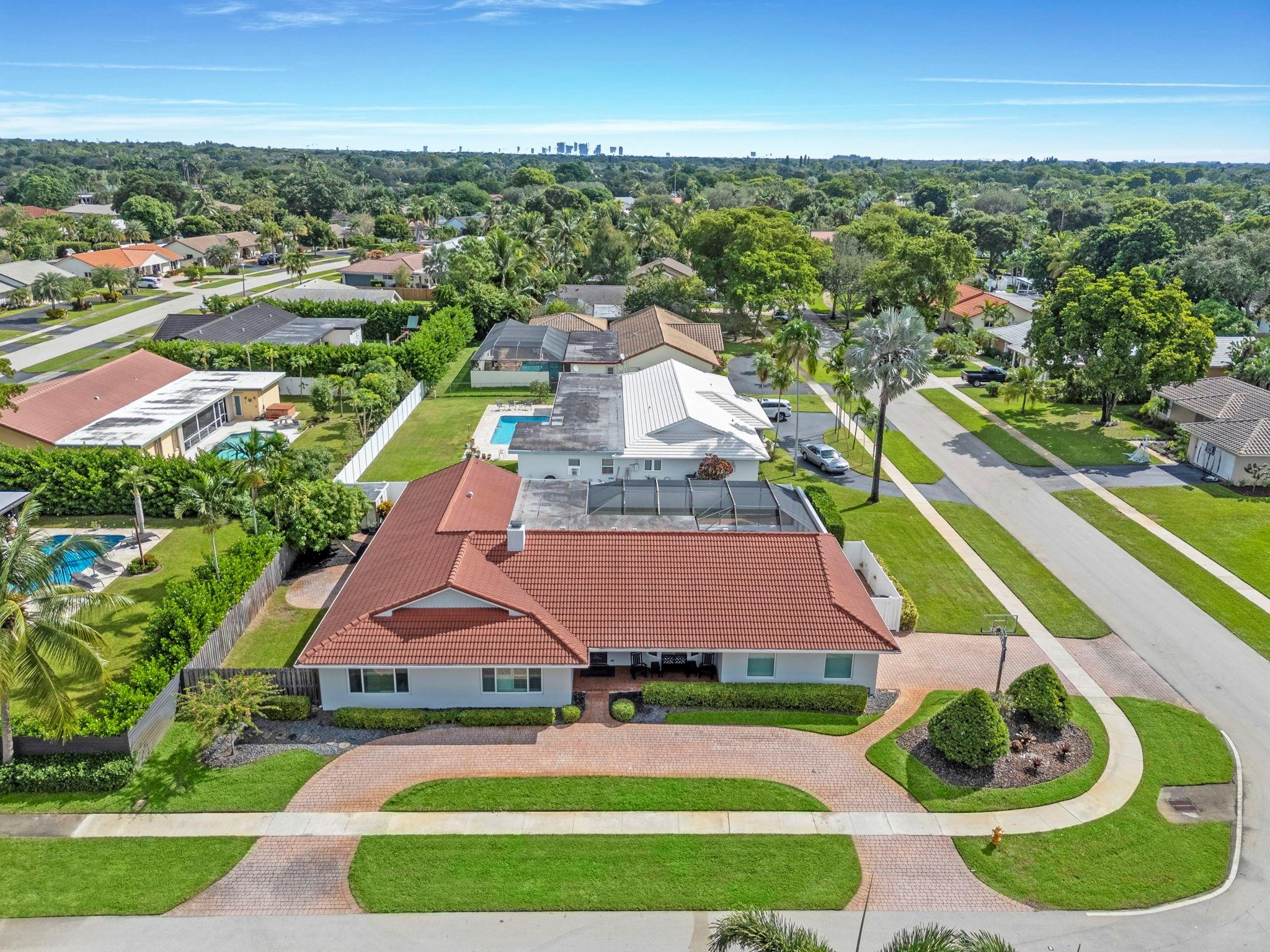 640 SW 74th Ter