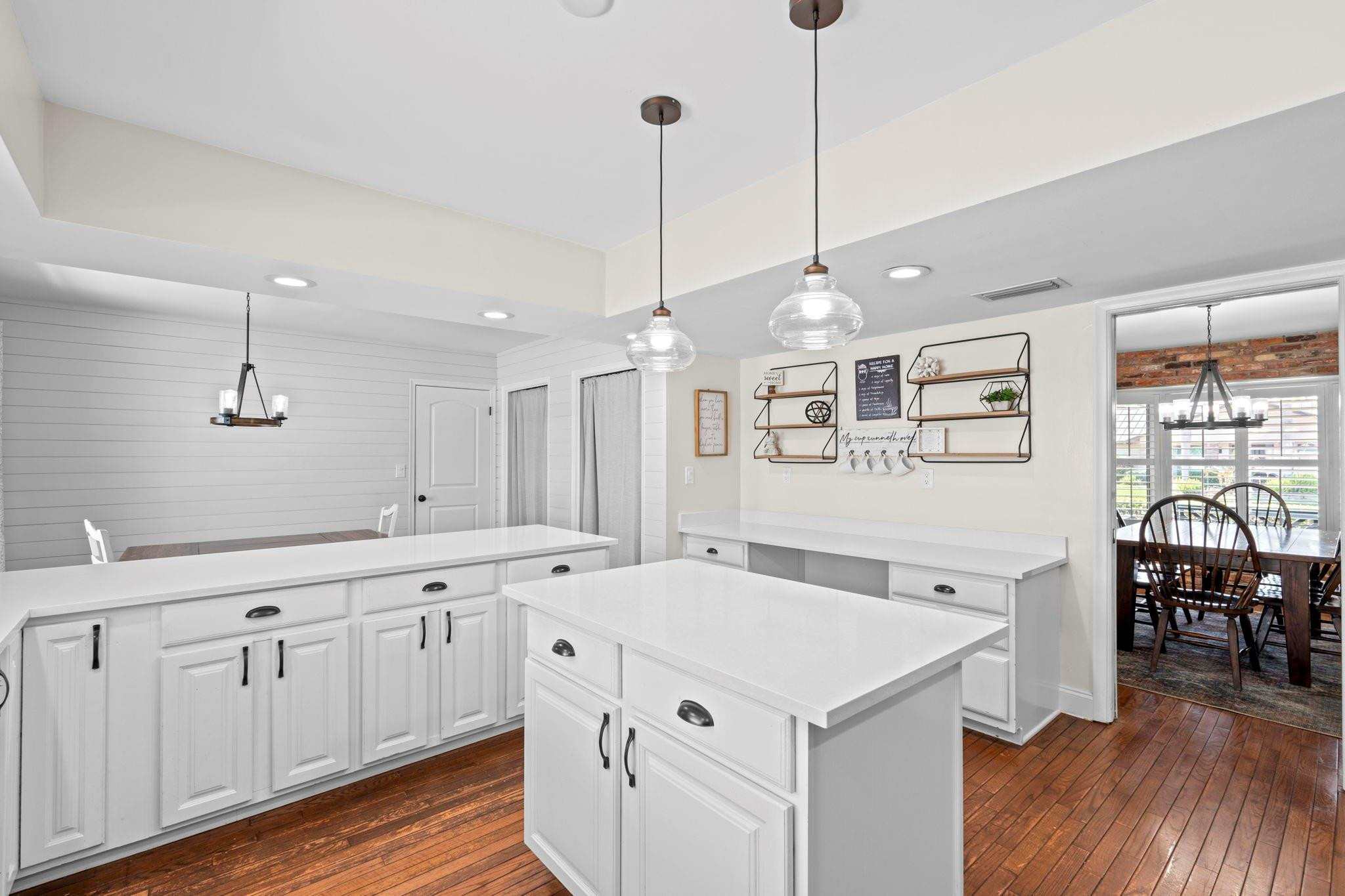 640 SW 74th Ter
