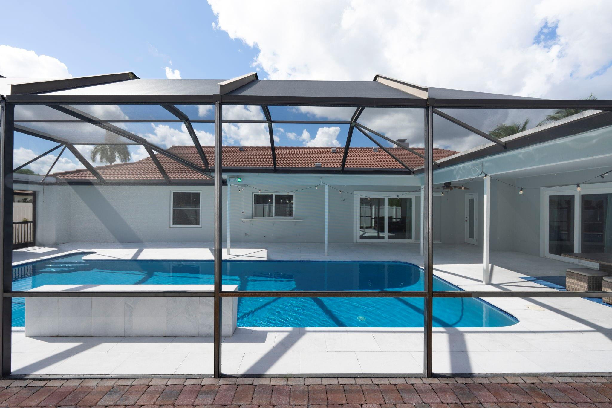 640 SW 74th Ter