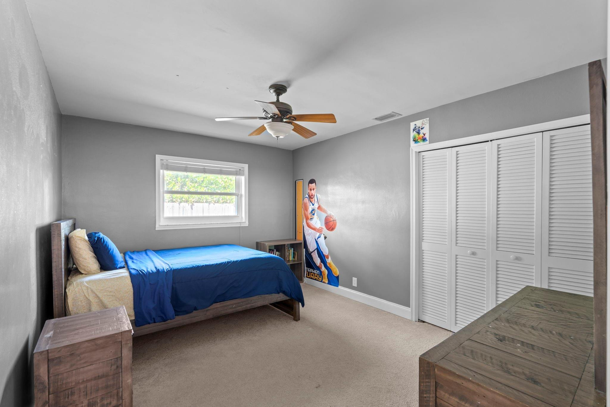 640 SW 74th Ter