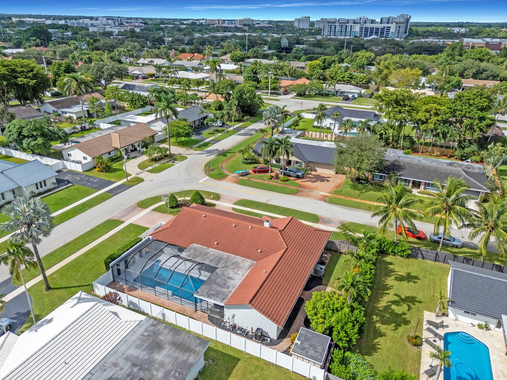 640 SW 74th Ter