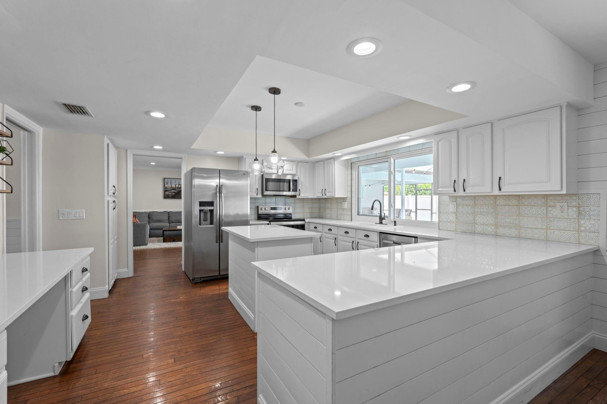 640 SW 74th Ter