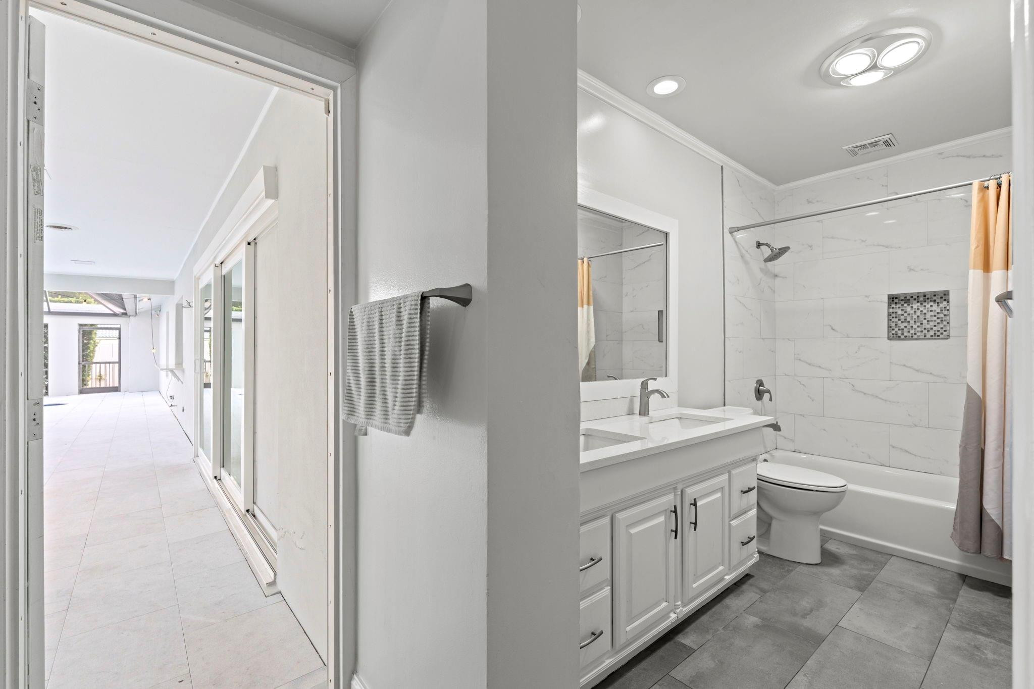 640 SW 74th Ter