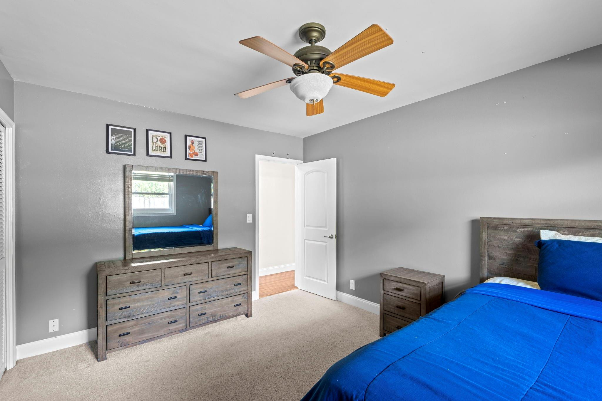 640 SW 74th Ter