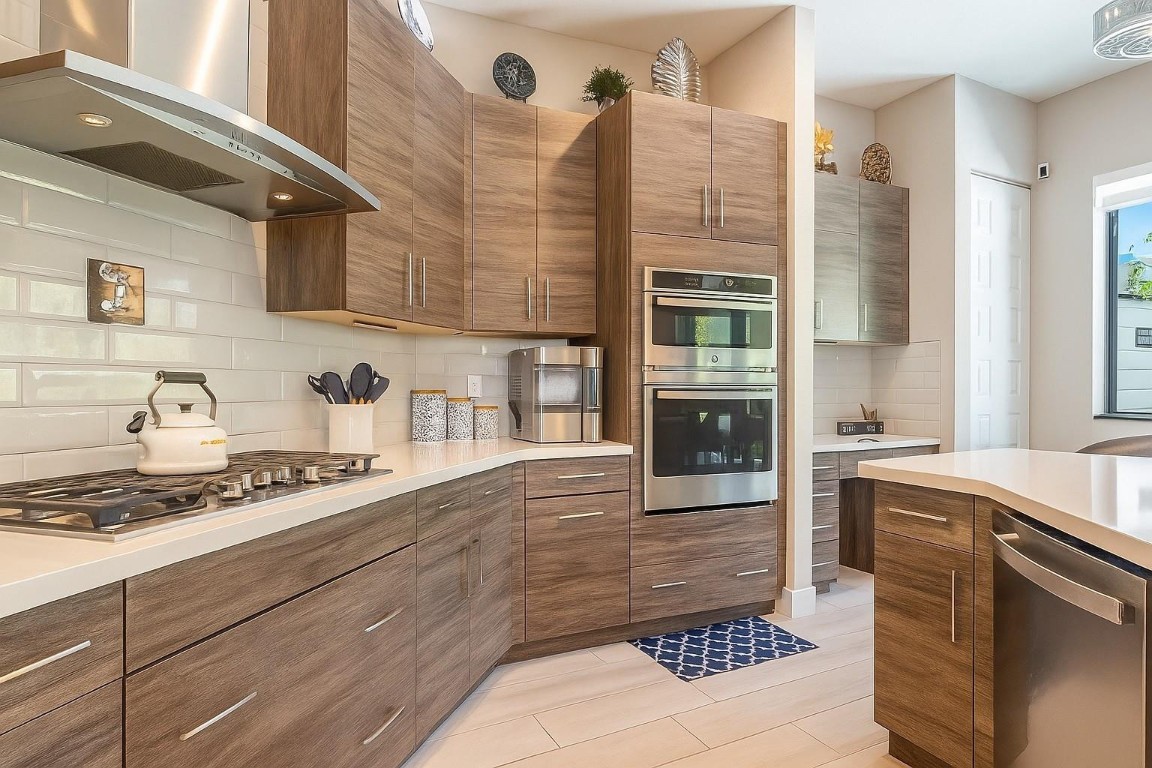 10921 Passage Way, Parkland