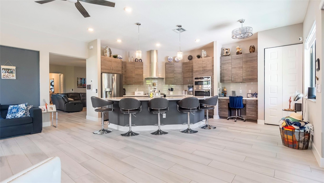 10921 Passage Way, Parkland