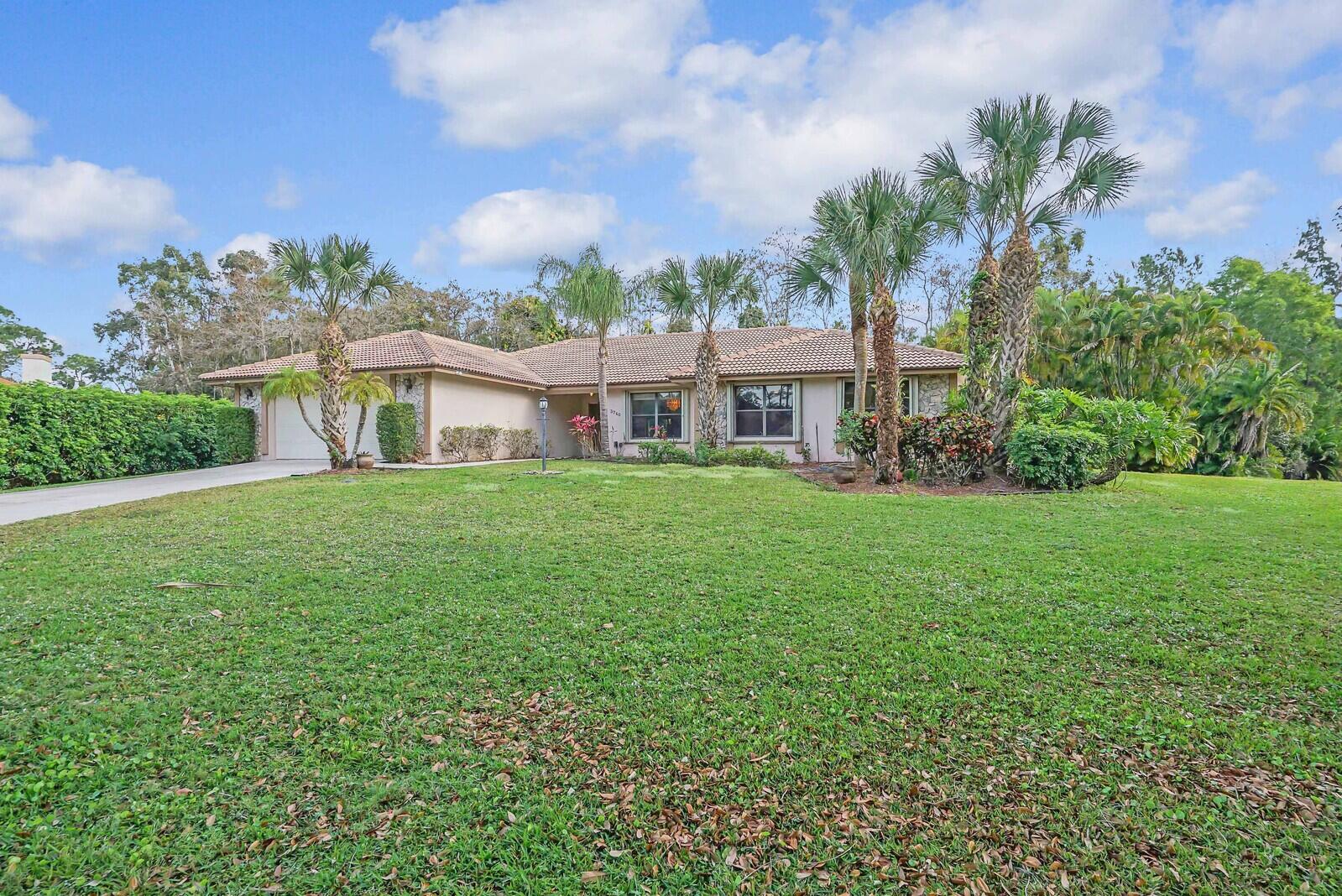 3760 Moss Pointe Circle