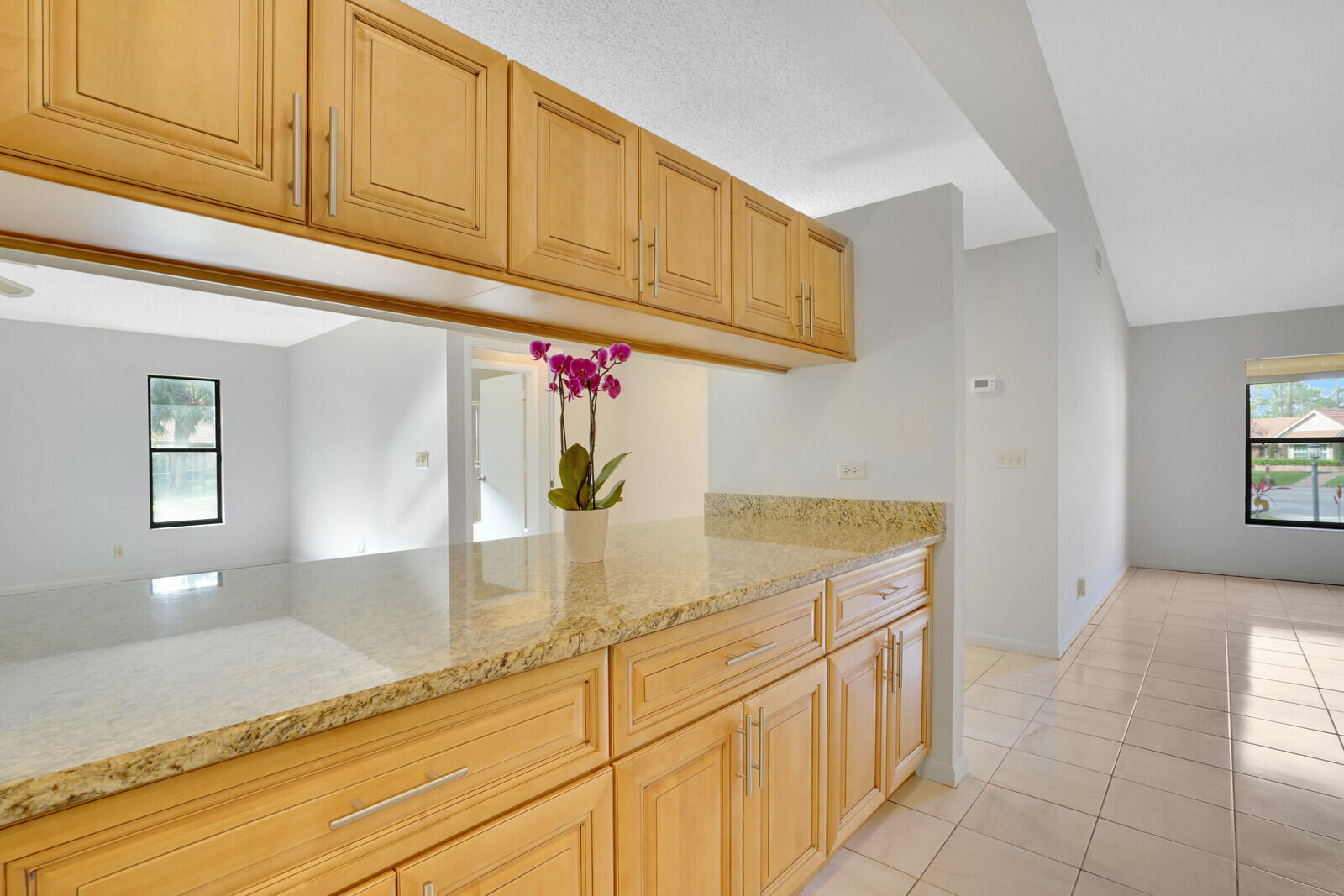 3760 Moss Pointe Circle