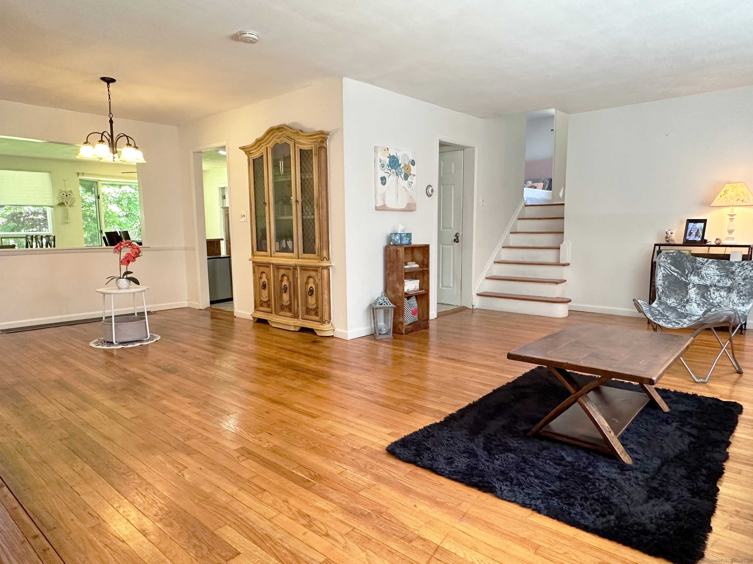 39 Mohawk Drive
