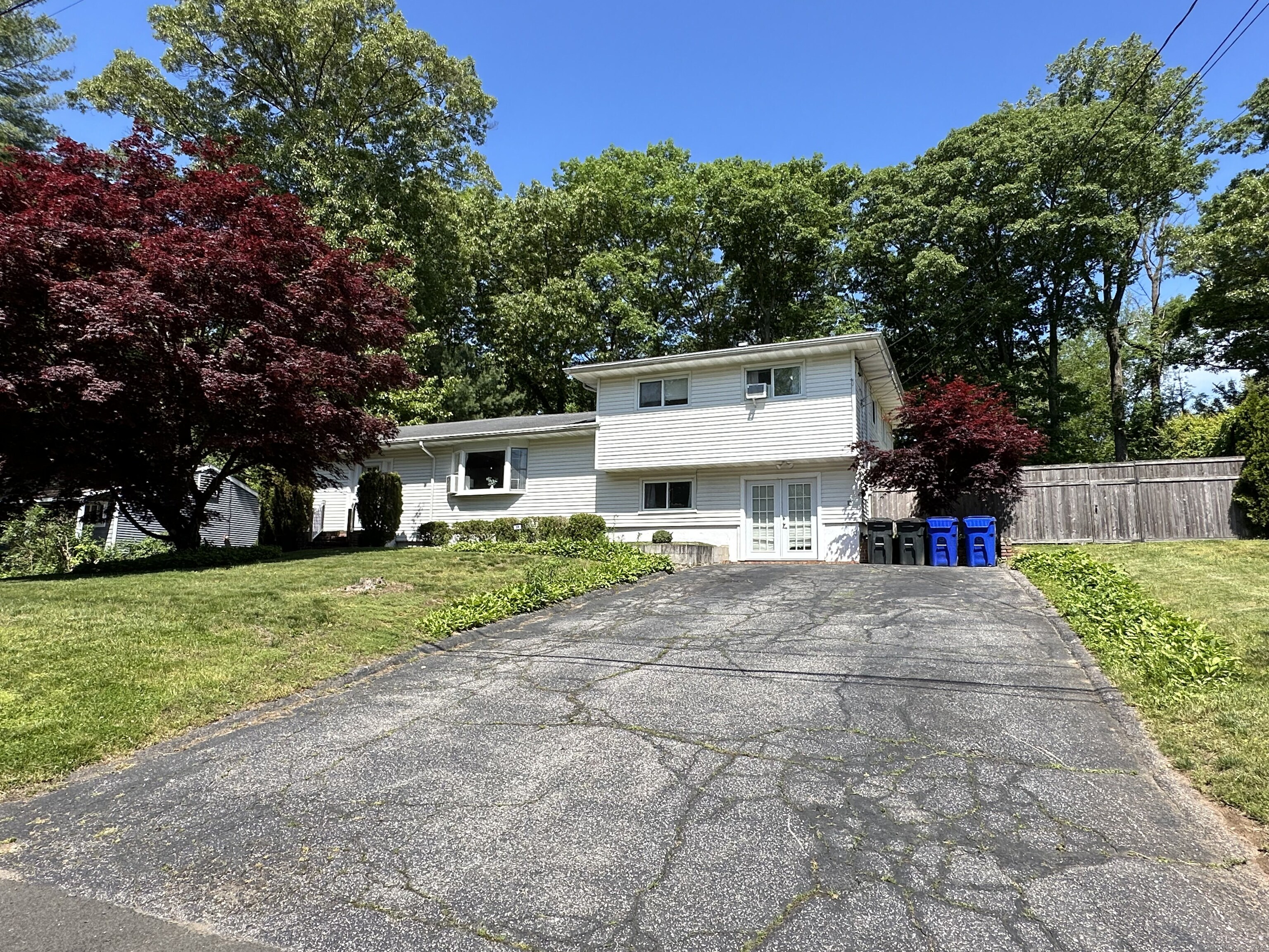 39 Mohawk Drive