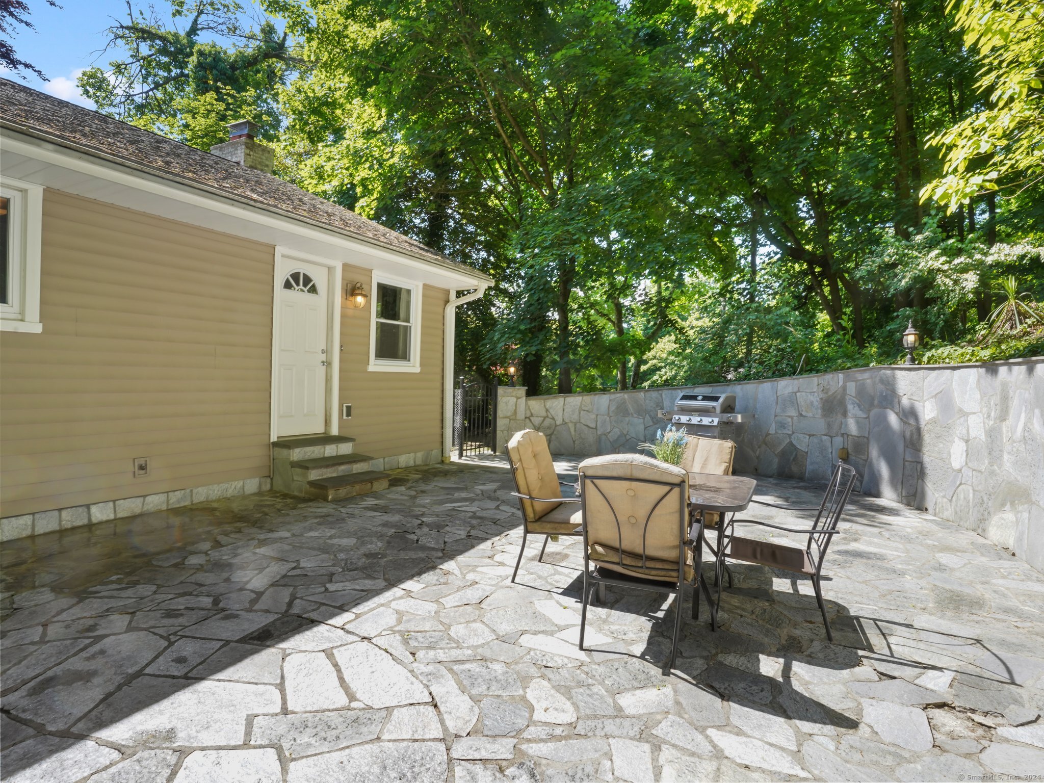 59 East Rocks Road