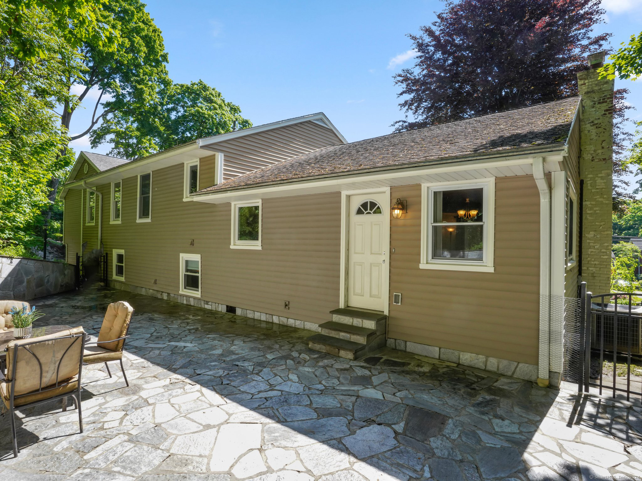 59 East Rocks Road