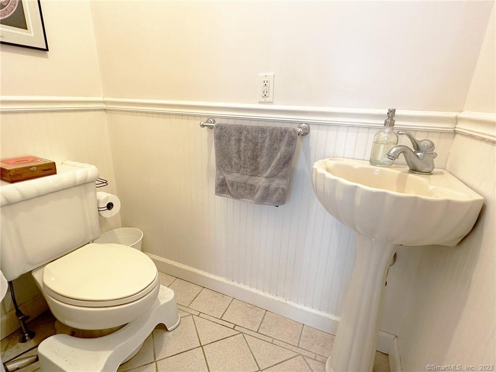 23 Cottage Street LEFT
