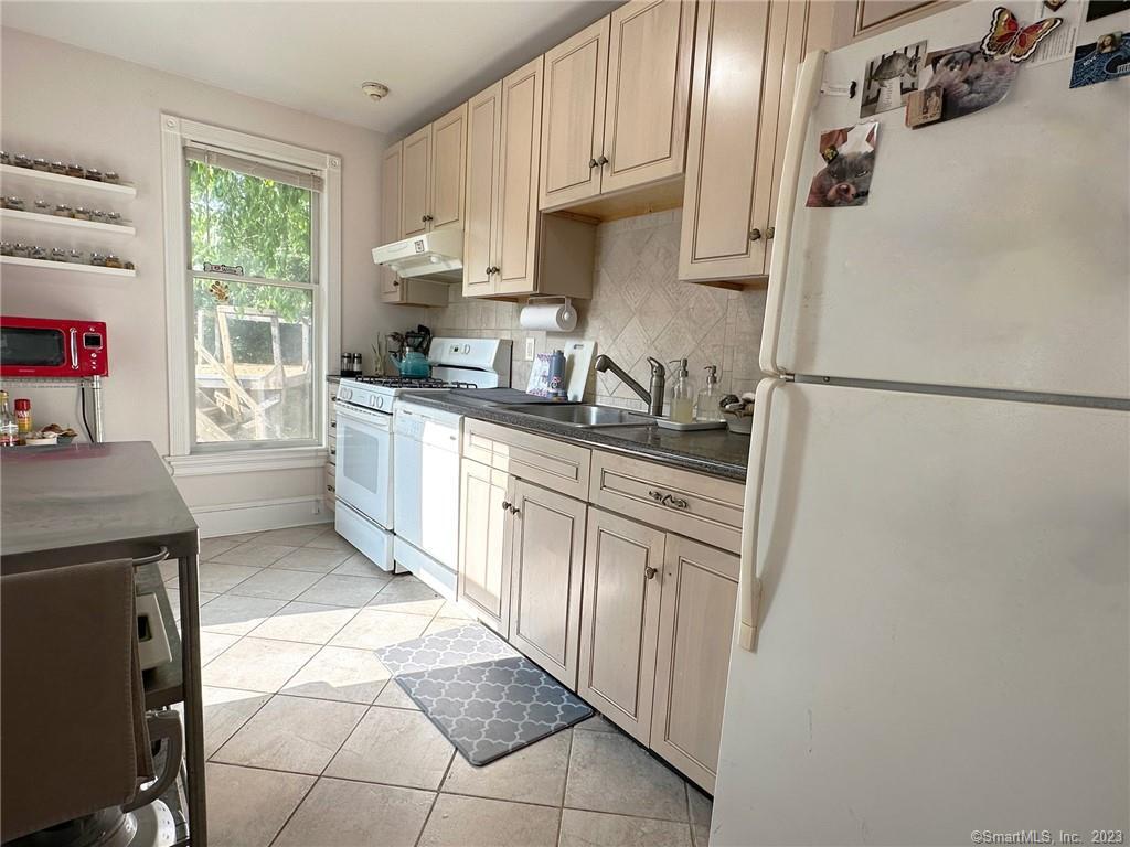 23 Cottage Street LEFT