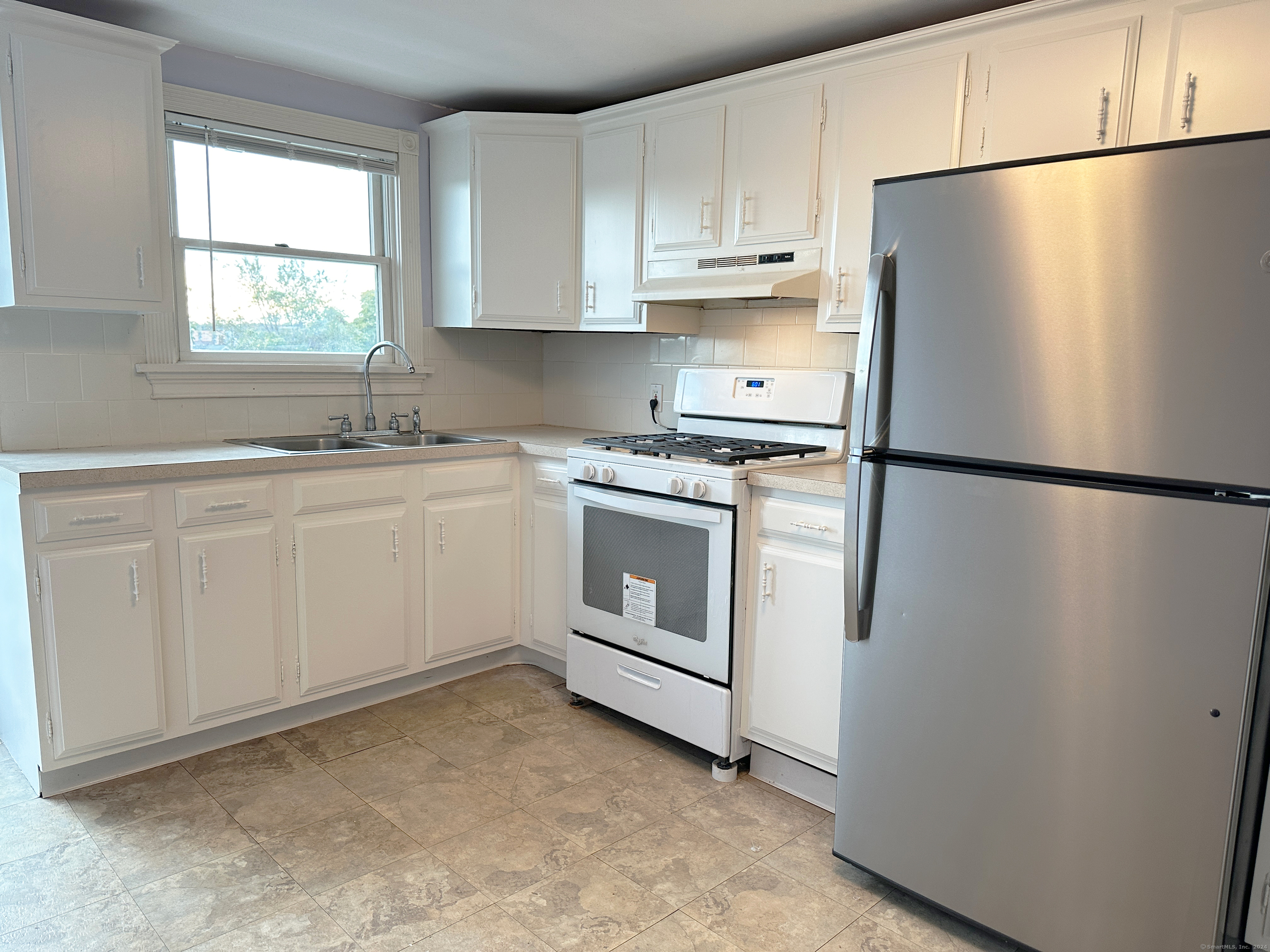 262 East Avenue 3rd Floor