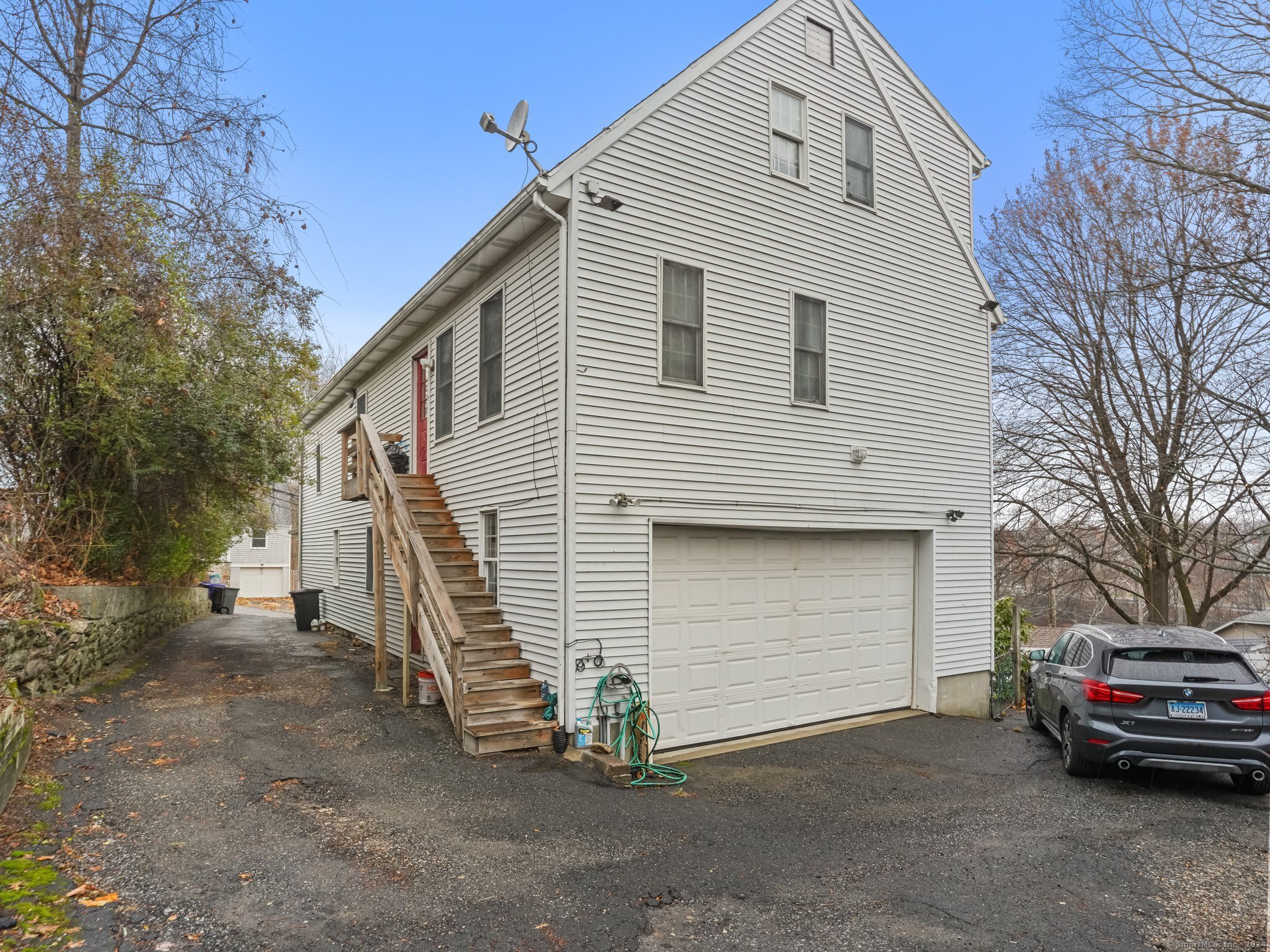 16 Hill Street  Norwalk