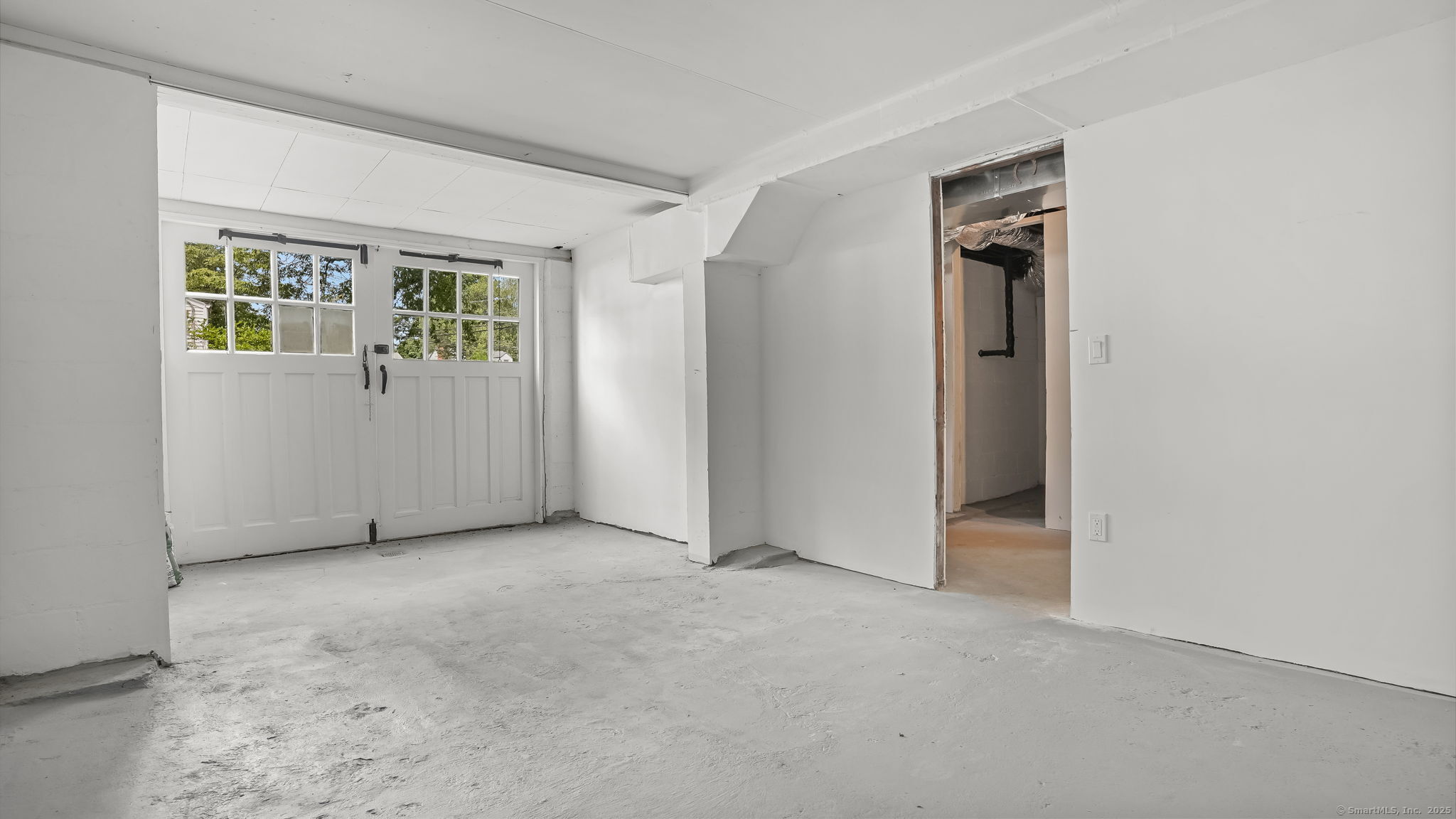 11 Devon Avenue